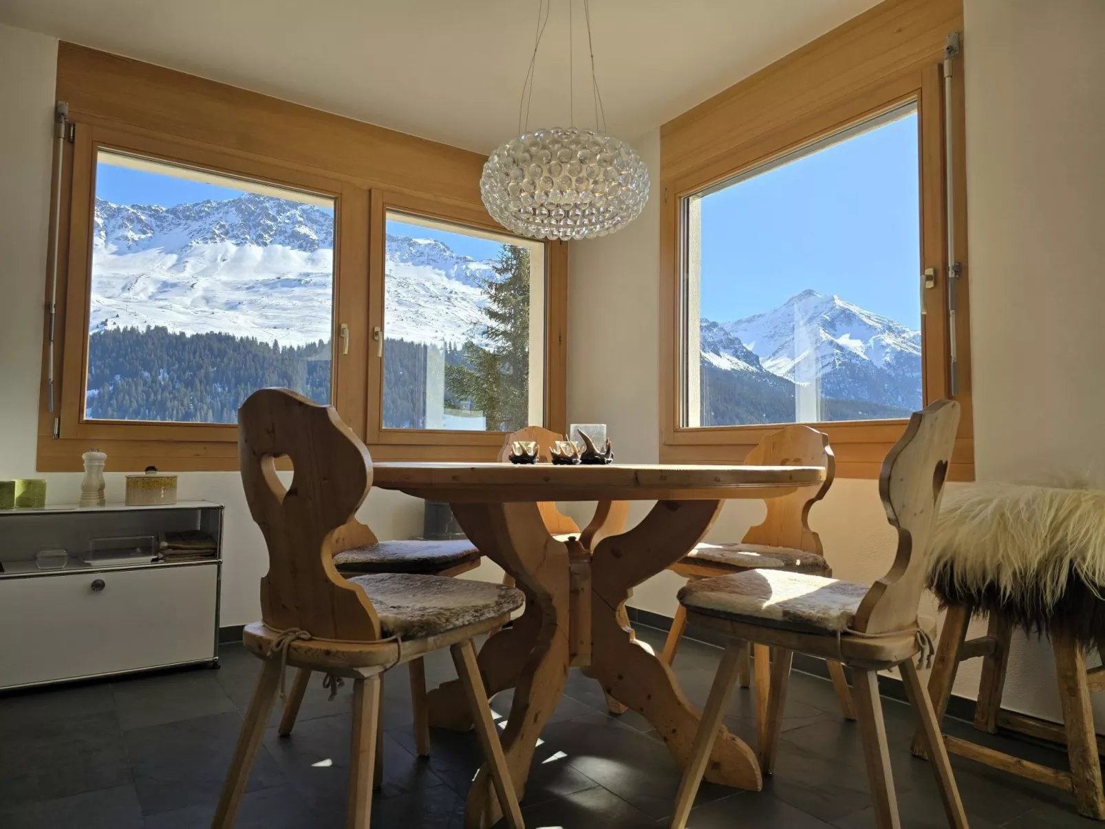 Ferienwohnung Sur Lai-Inside