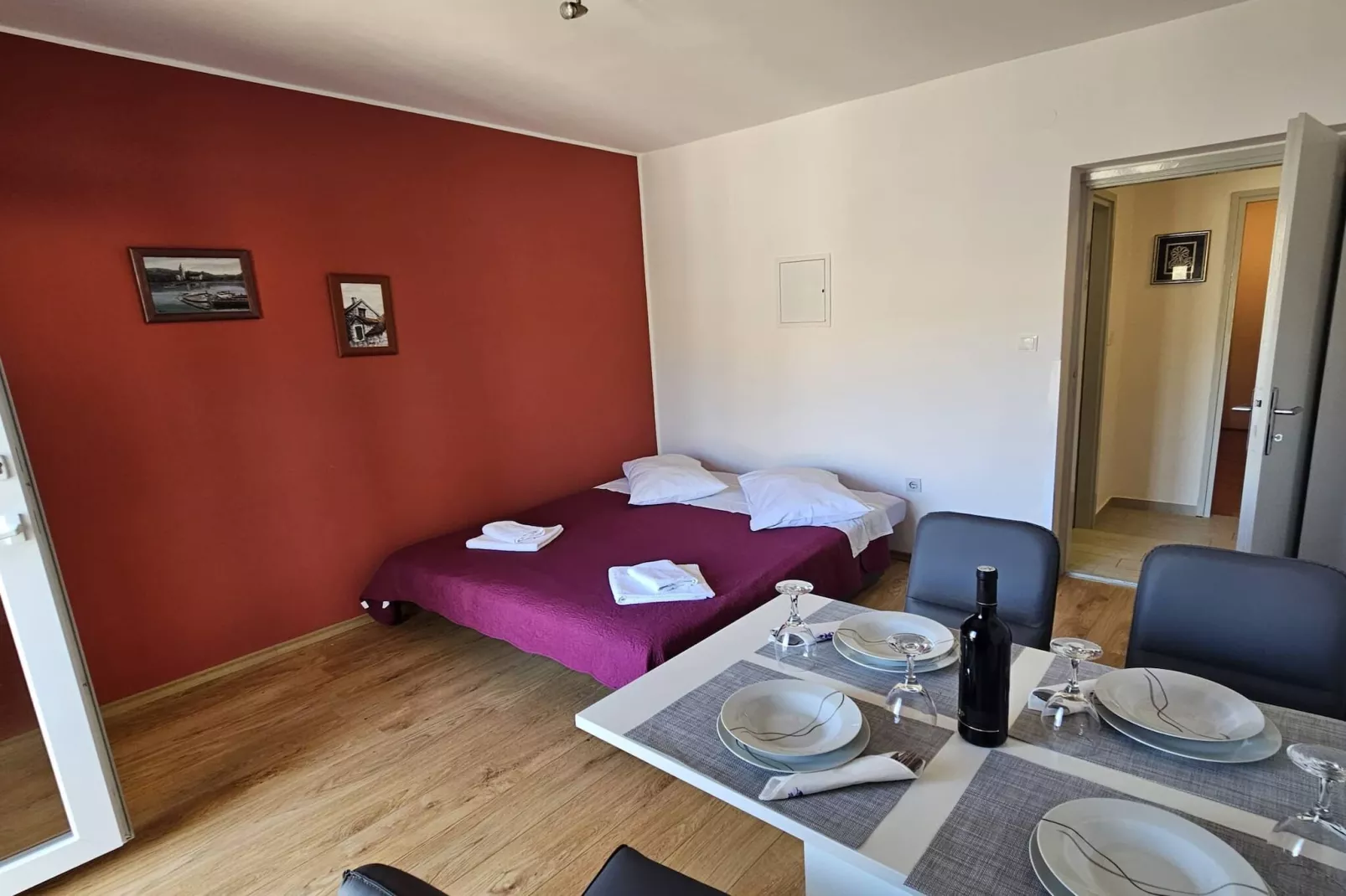 Apartments Miro - one bedroom apartment-Chambre