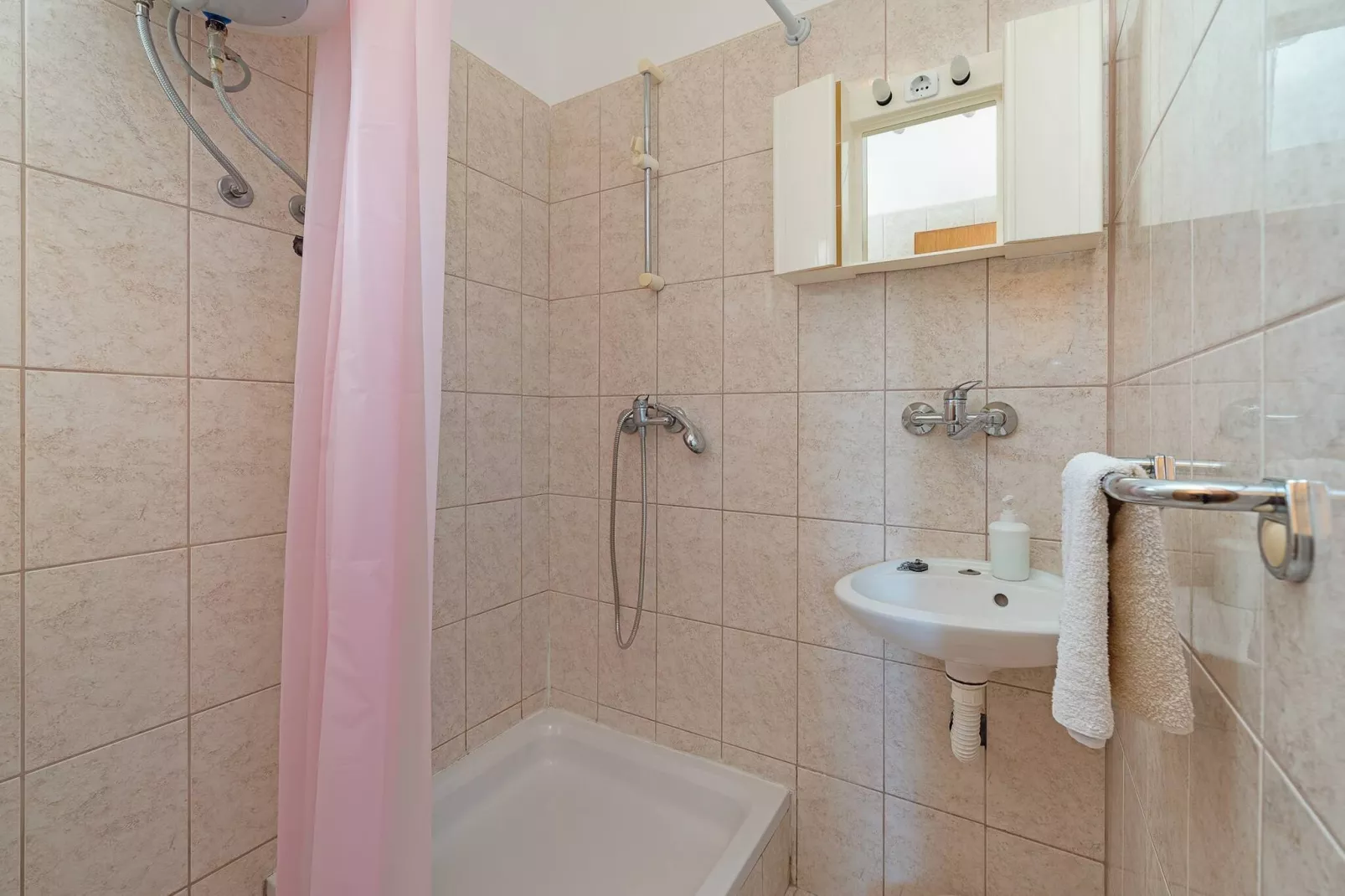 Apartments Jagoda - studio apartment-Badezimmer