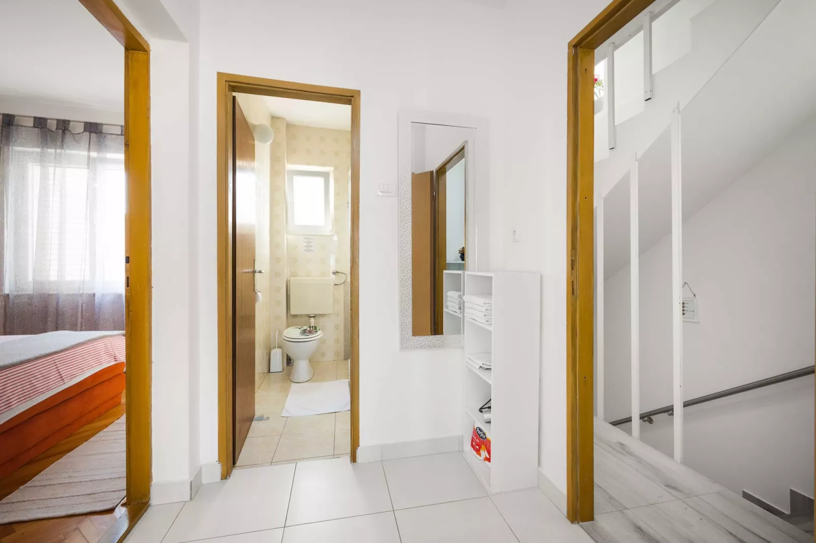 Apartments Anna - One Bedroom Apartment-Landing