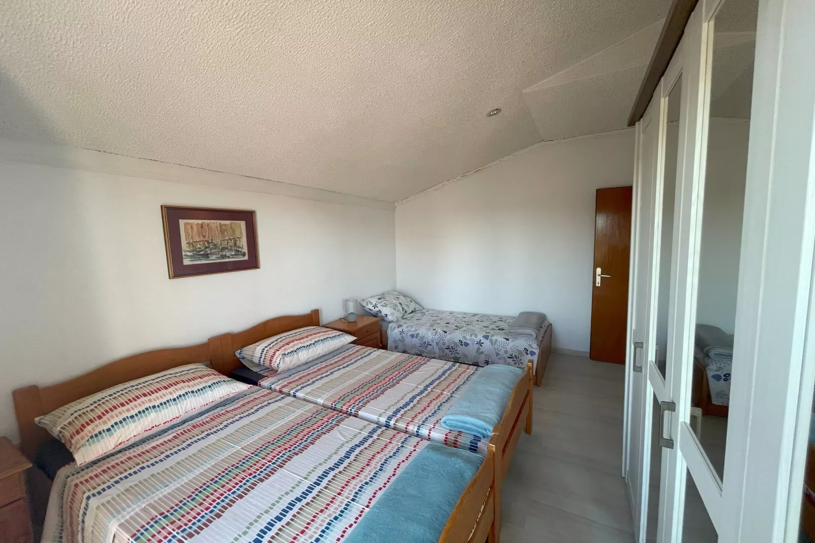 Apartments Tonči - balcony A1-Schlafzimmer