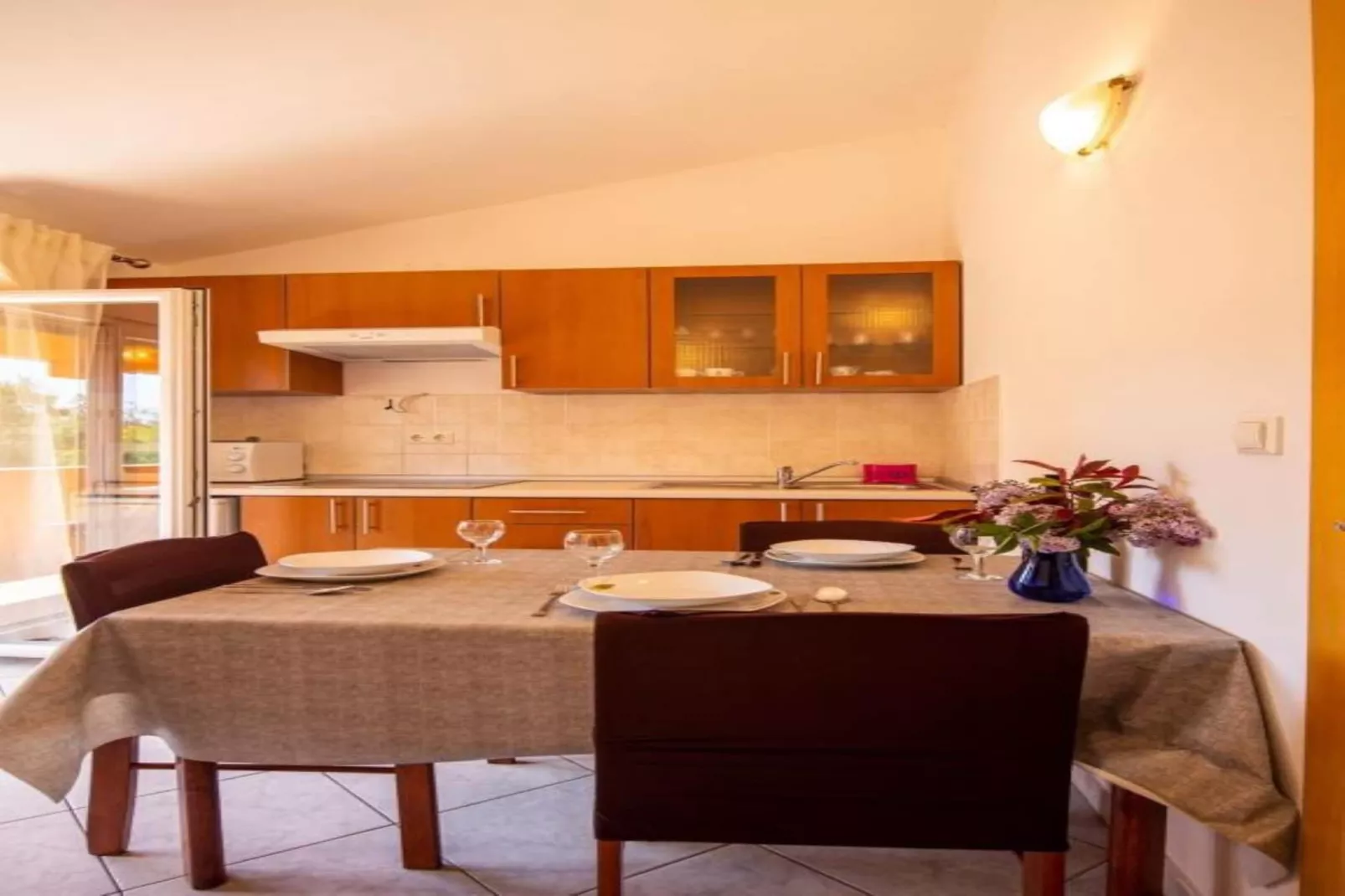 Apartments Torina Pašman - A3-Dining room