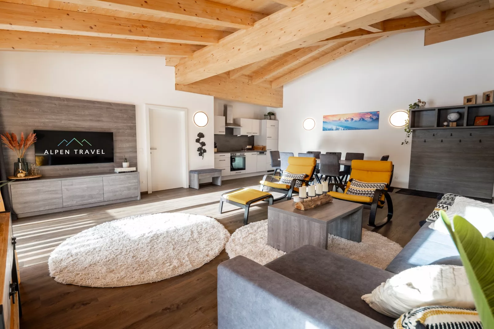 Superior Penthouse Three-bedroom Apartment – KA3PS-Esszimmer