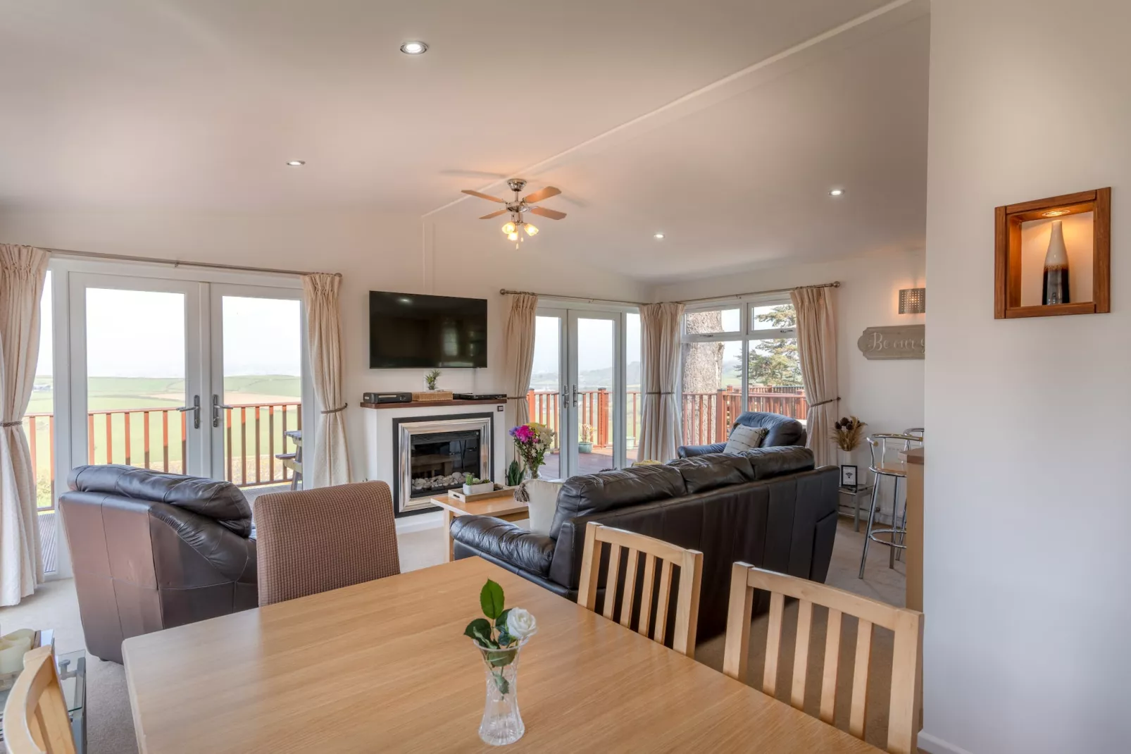 Serendipity Lodge-Living room