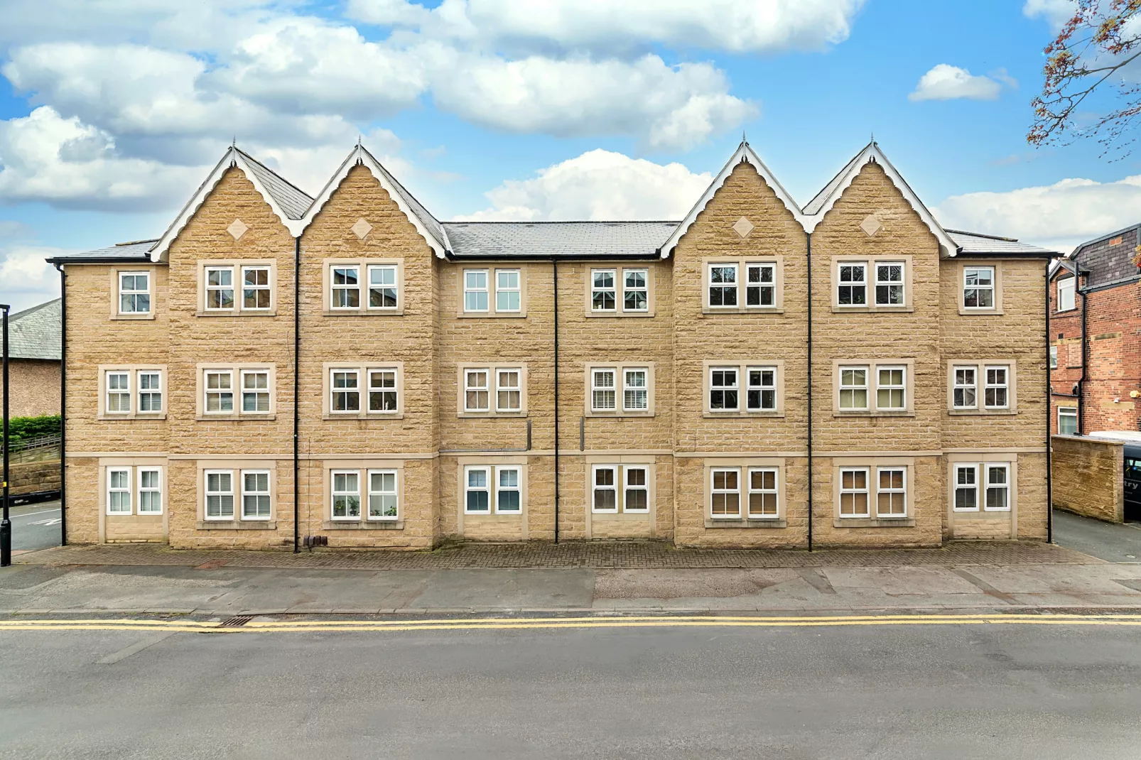Mowbray-Exterior summer