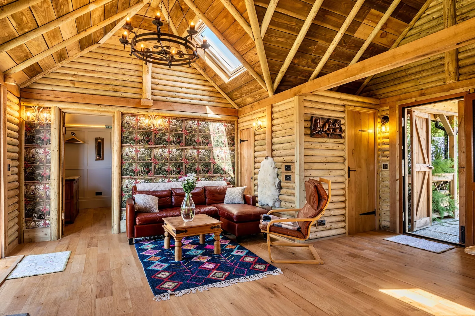 Driftwood-Living room