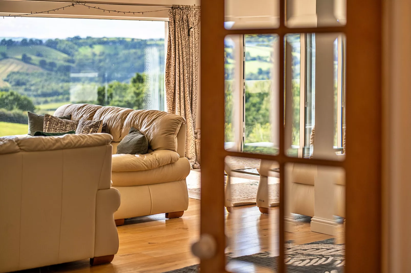 Gratton House-Living room