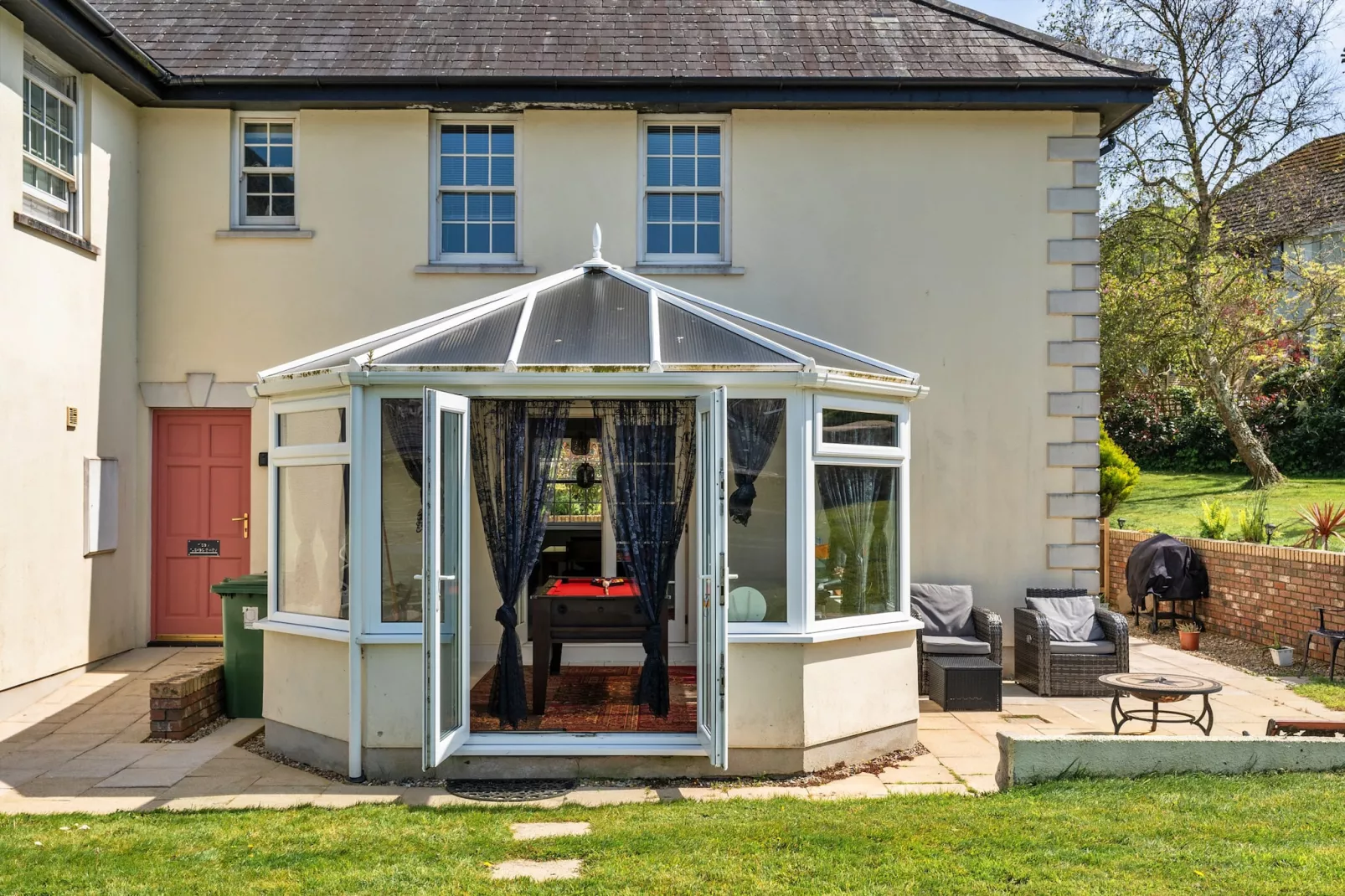 Nicely Tucked Away Cottage-Exterior summer