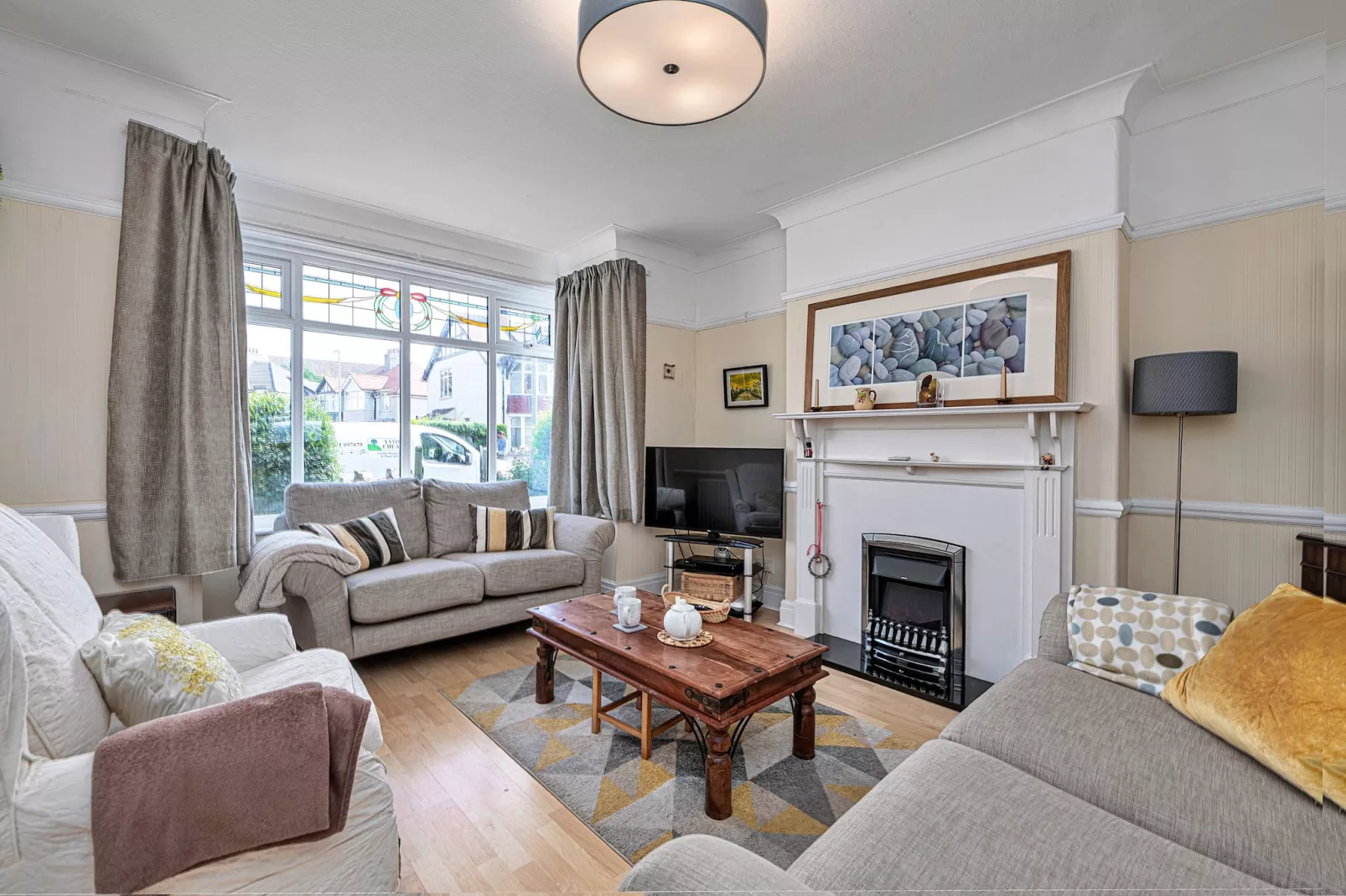 Penrhyn Avenue-Living room
