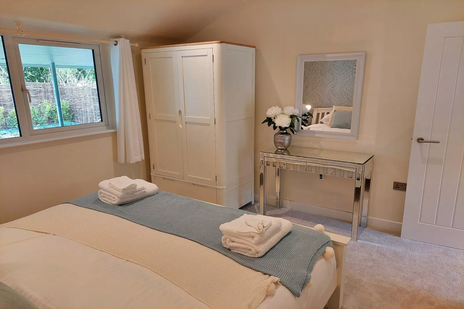 Little Dunley - Maple-Bedroom