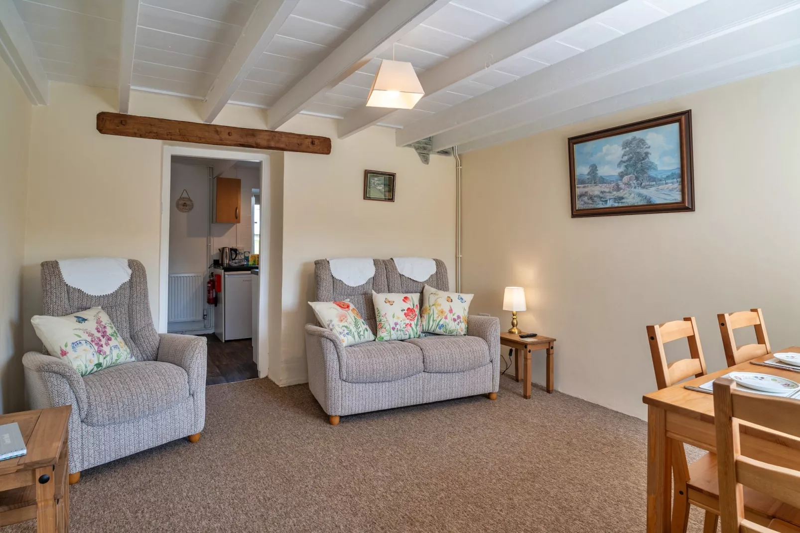 Cutkieve Farm Cottage-Living room