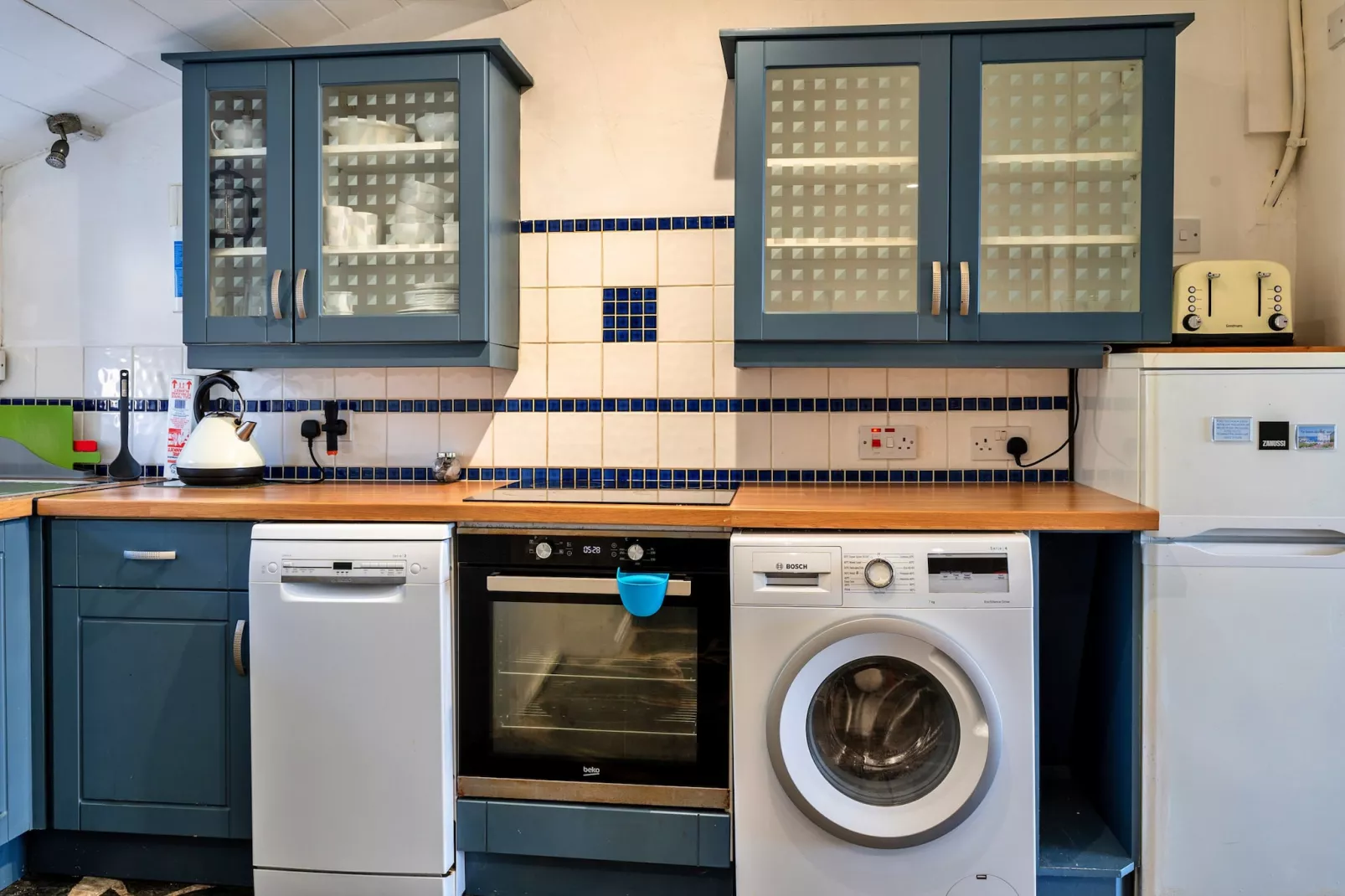Longships-Kitchen