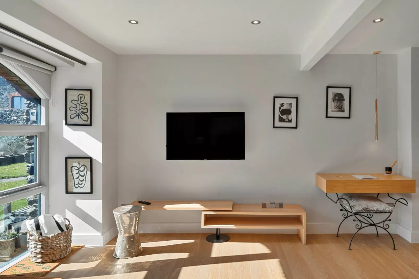 Little Granary-Living room