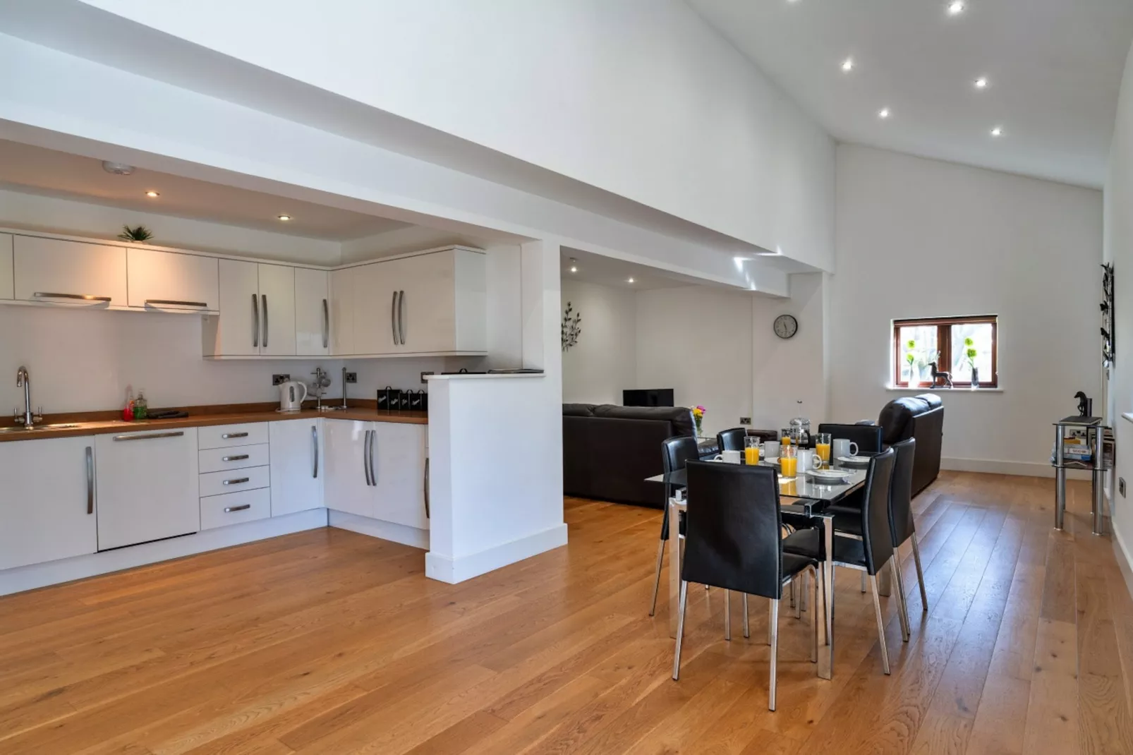 Jubilee Barn Cottage at Bodmin Moor-Kitchen