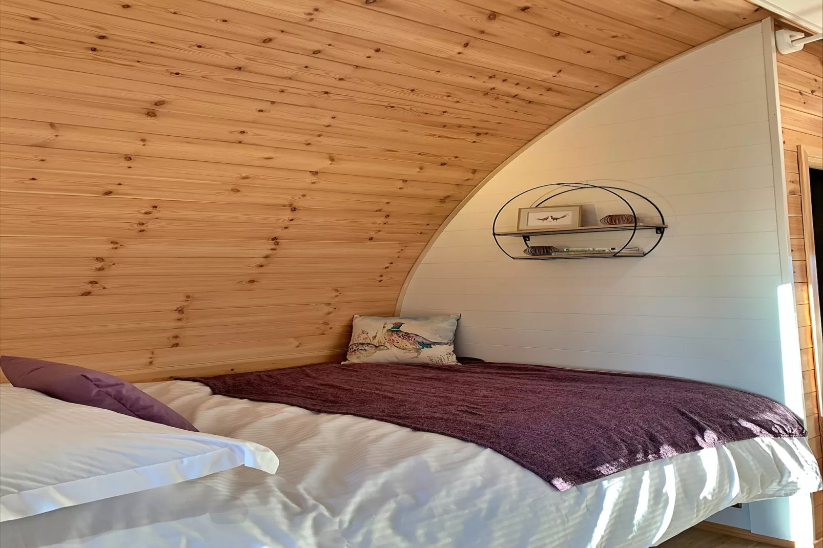 Mingle Dale-Bedroom