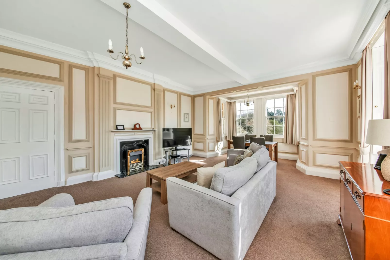 Sutton Hall Apt-Wohnzimmer