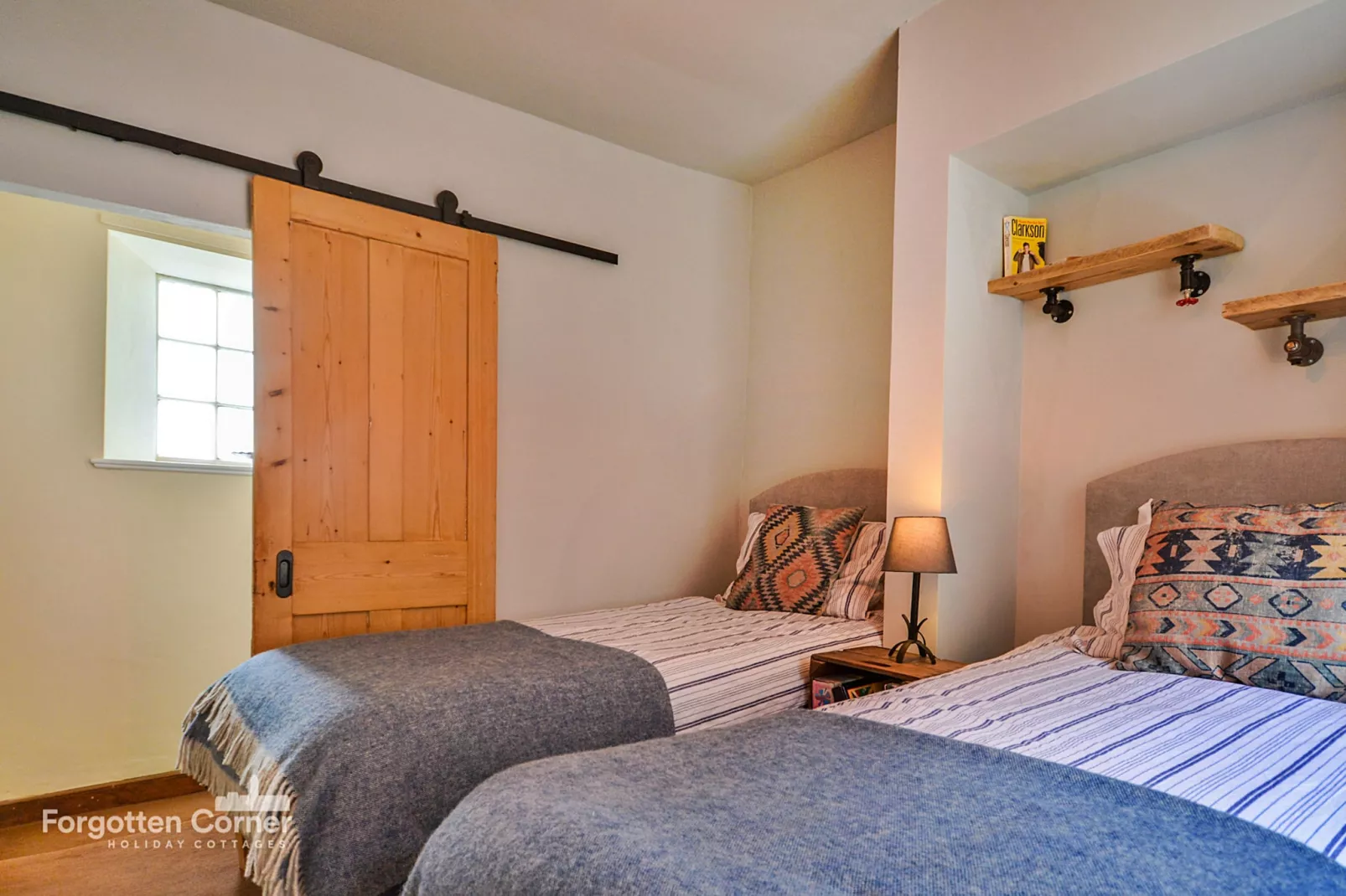 April Cottage, Cawsand-Bedroom