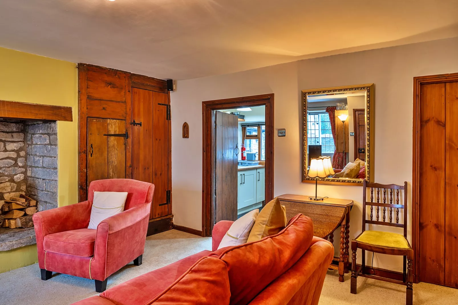 Clematis Cottage-Living room