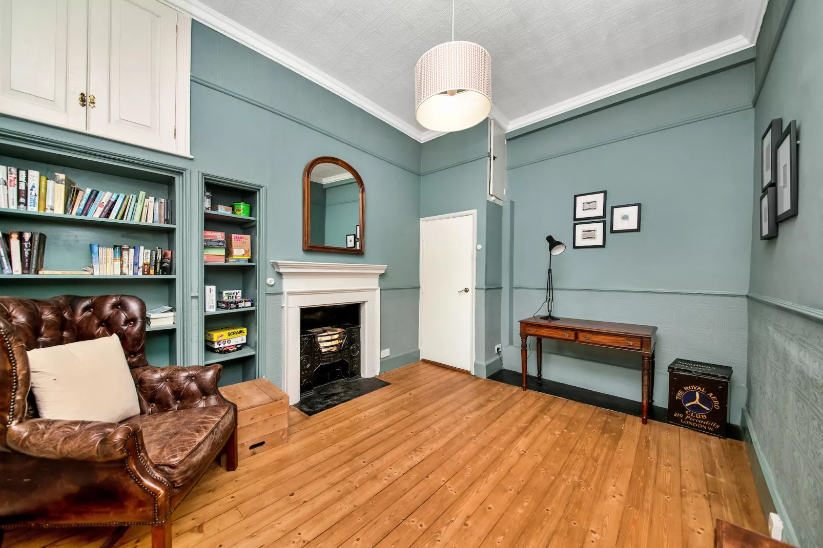 Low Green Cottage-Living room