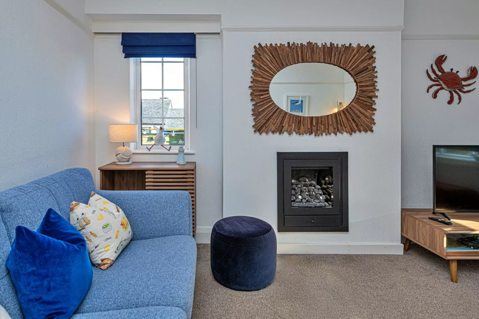 Hillcroft-Living room
