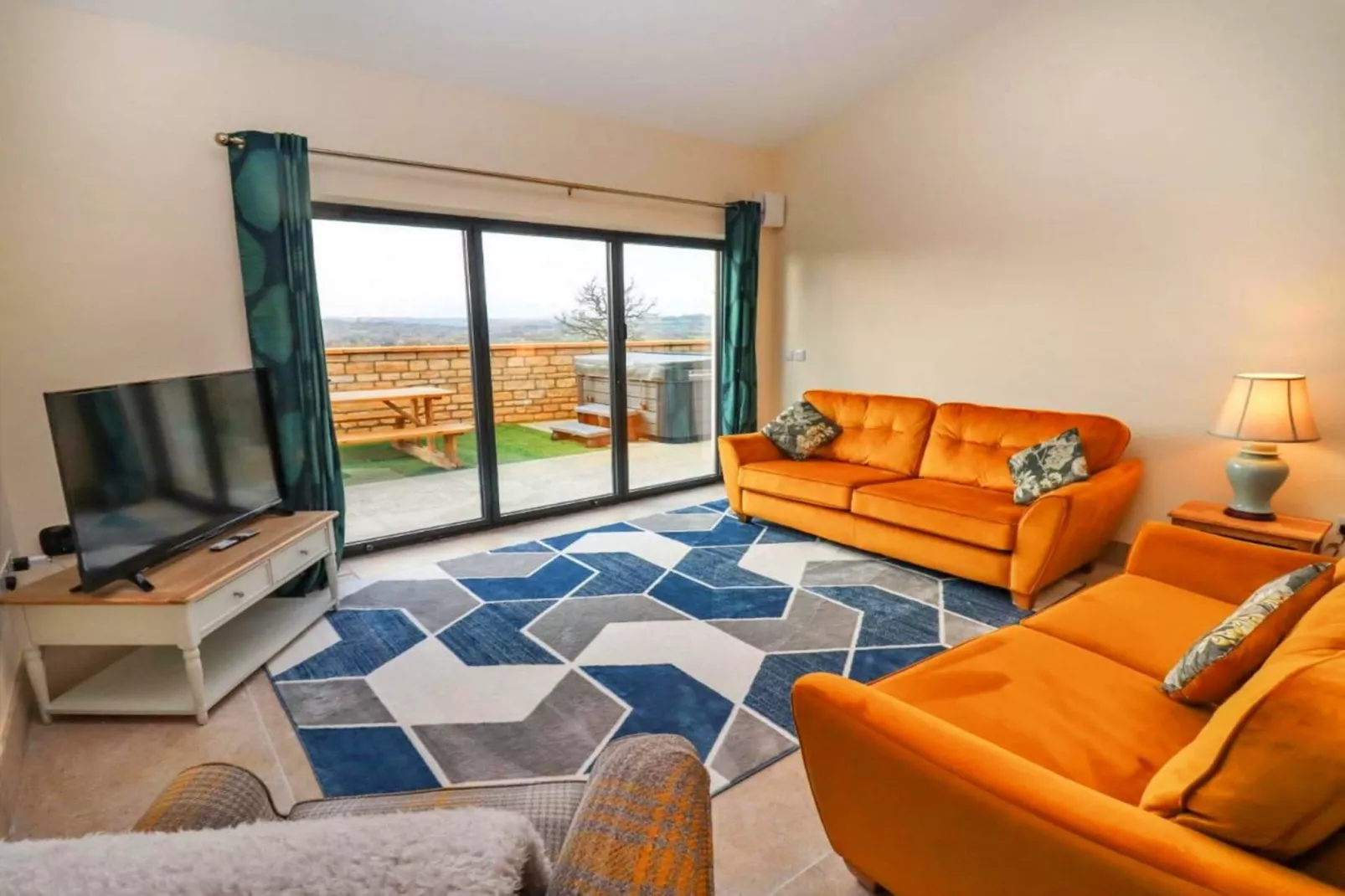 Little Rissington - Barn Four-Salon