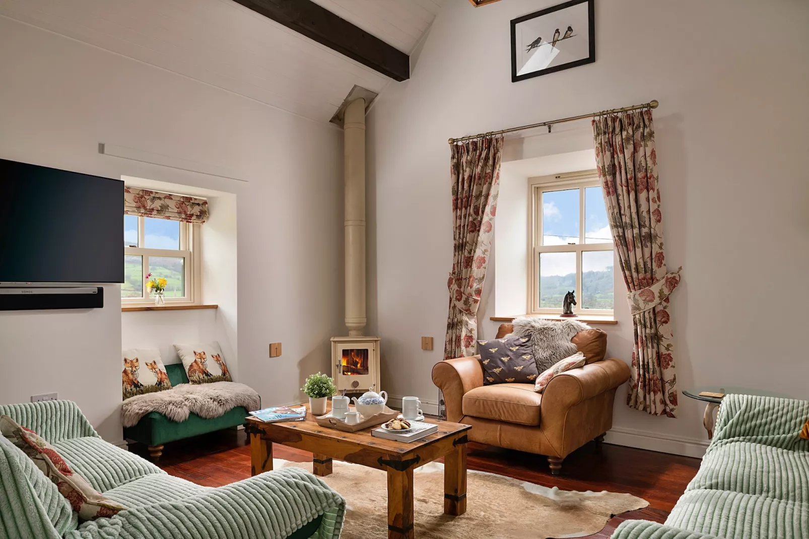 Moelis Barn-Living room