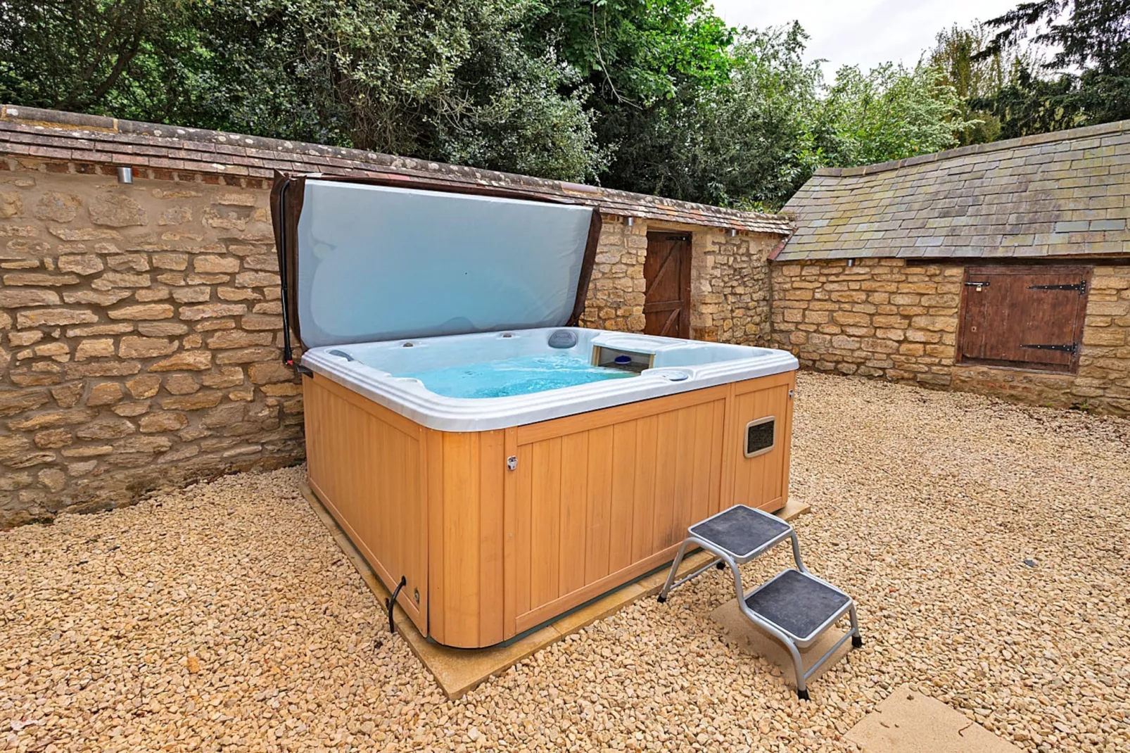 Ttich Manor Retreat-Pool