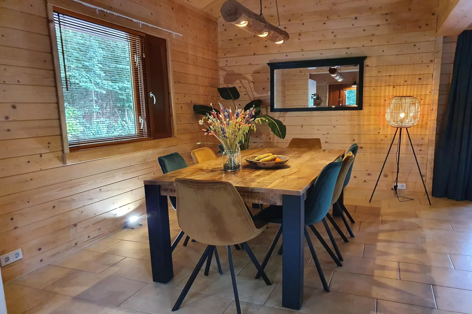 6-persoons luxe bosvilla Casa Madeira-Esszimmer