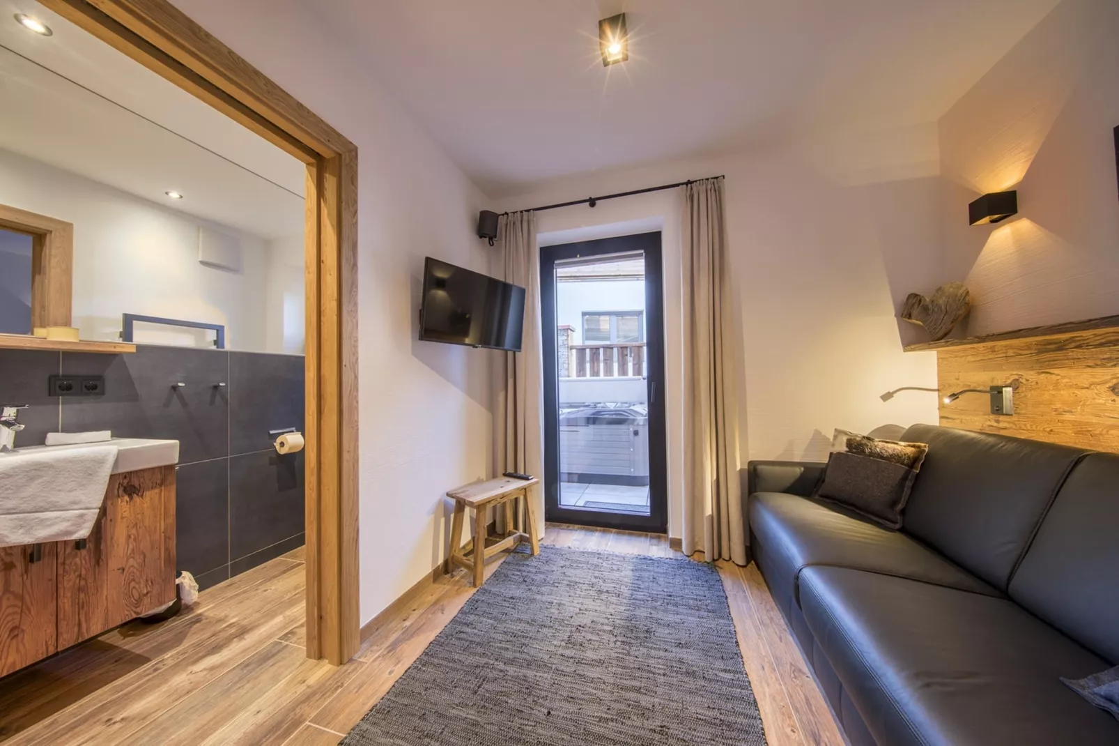 Nationalpark Chalet Schwarze Wand-Living room