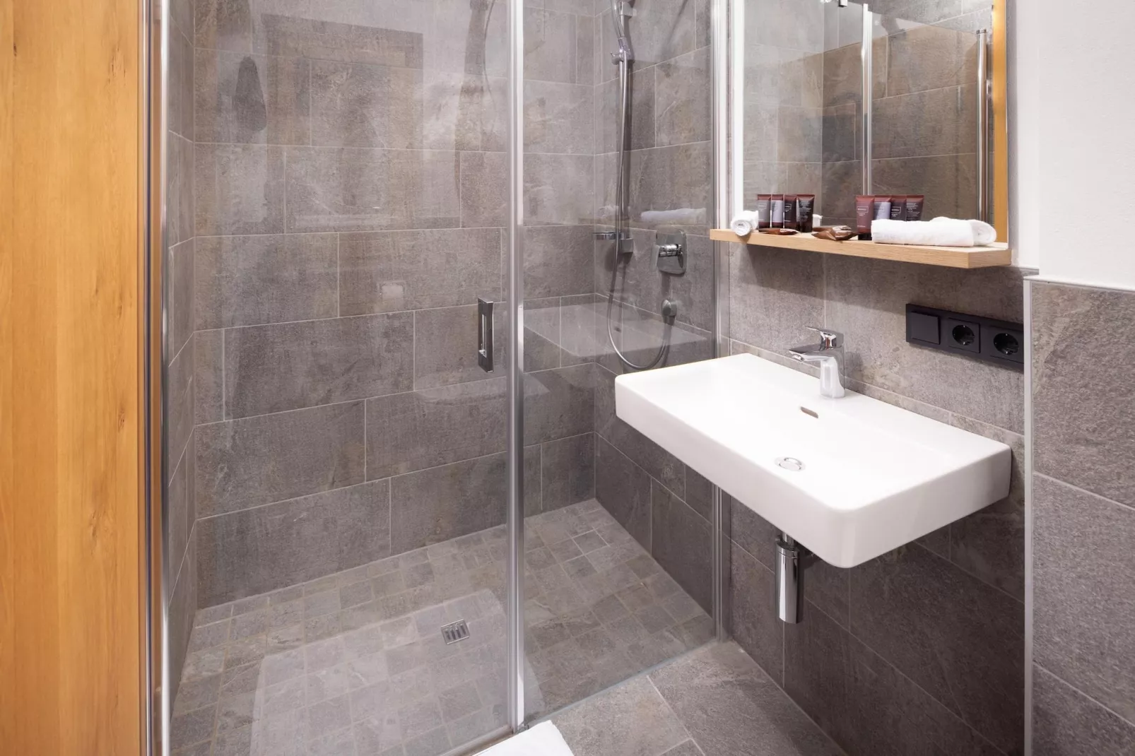 Nationalpark Chalet Blindis-Bathroom