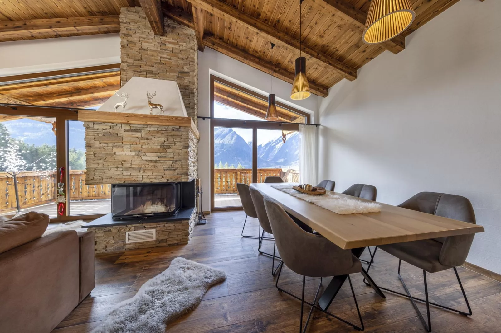Nationalpark Chalet Hoher Sonnblick-Dining room