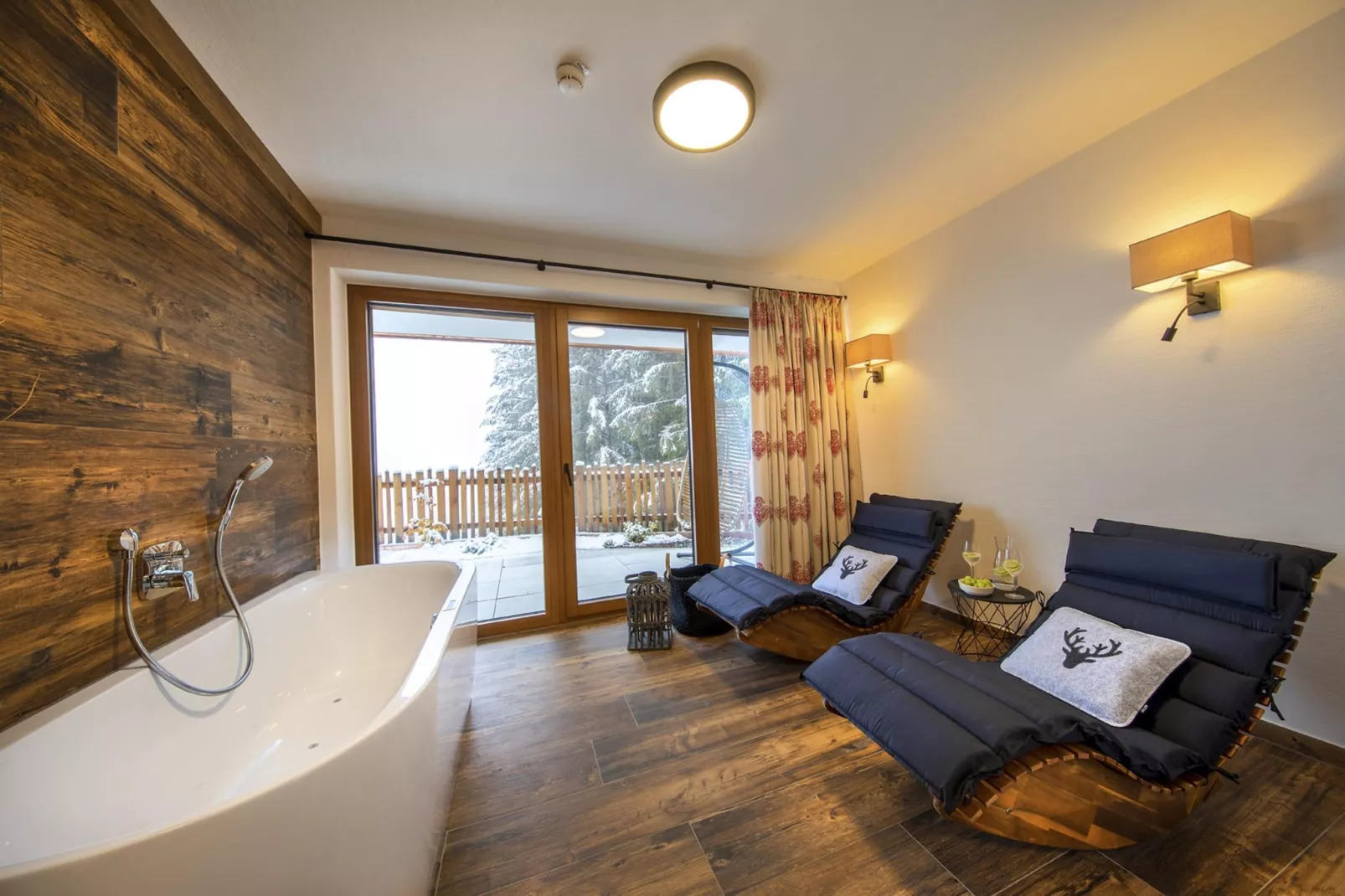 Nationalpark Chalet Schneespitze-Bedroom
