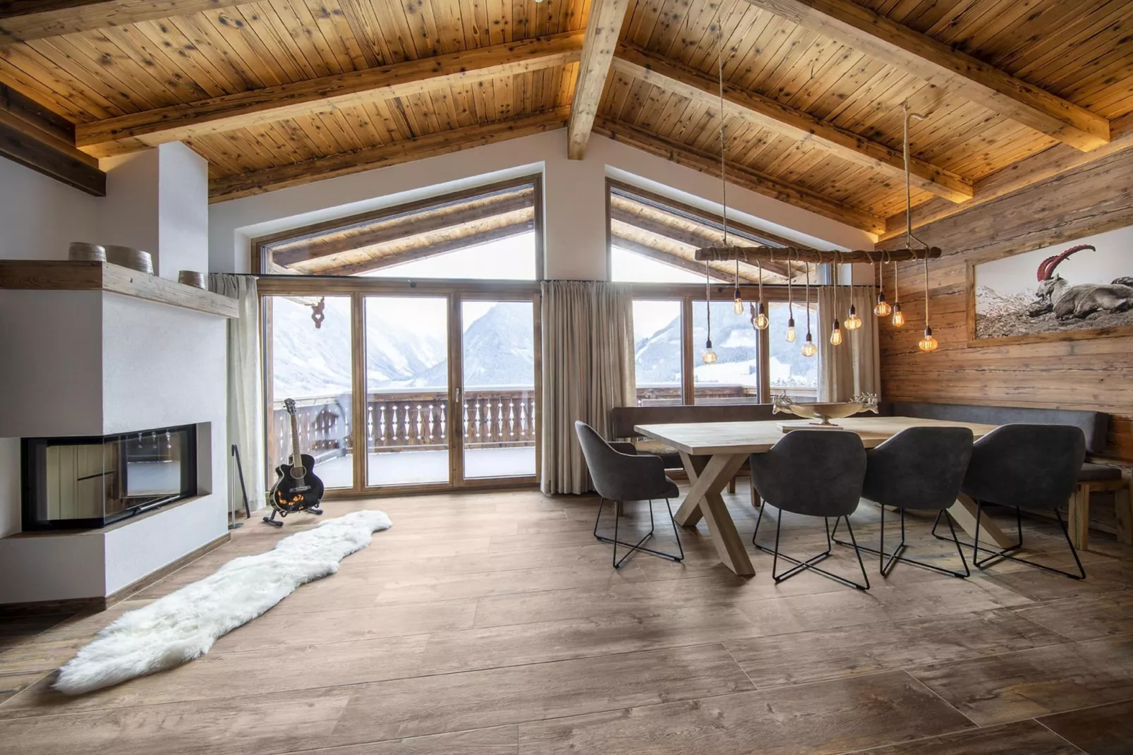 Nationalpark Chalet Bretterspitze-Dining room