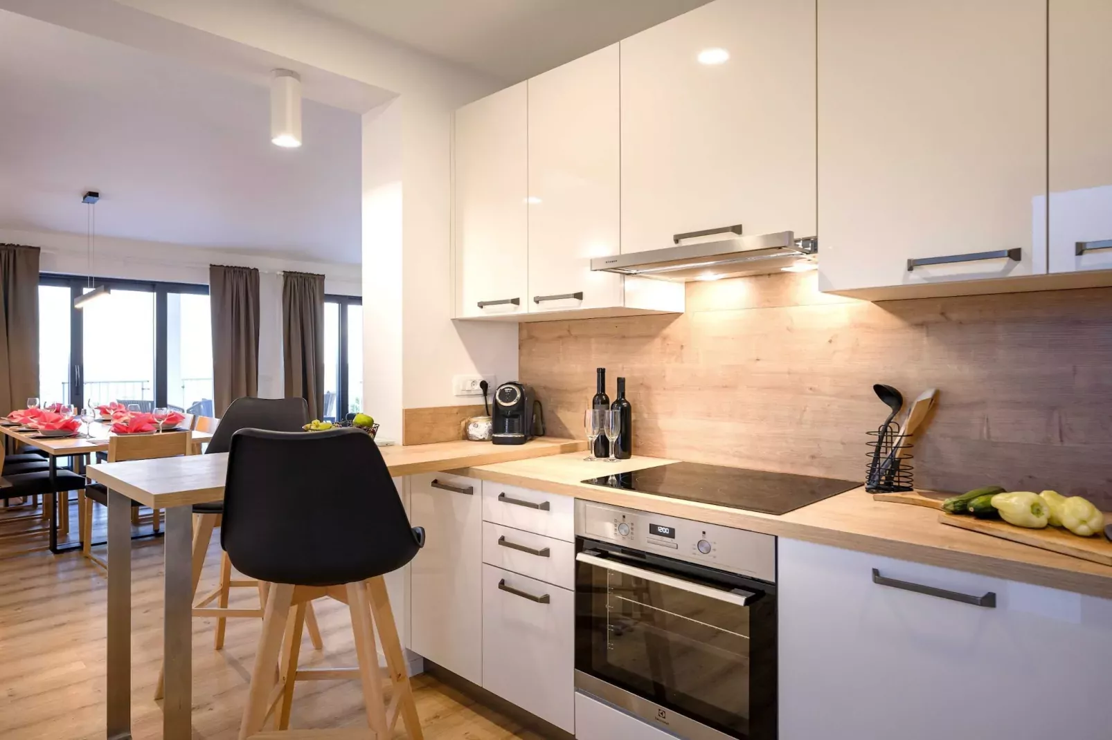 Villa Luce di Mare - Three Bedroom Villa with Pool-Kitchen