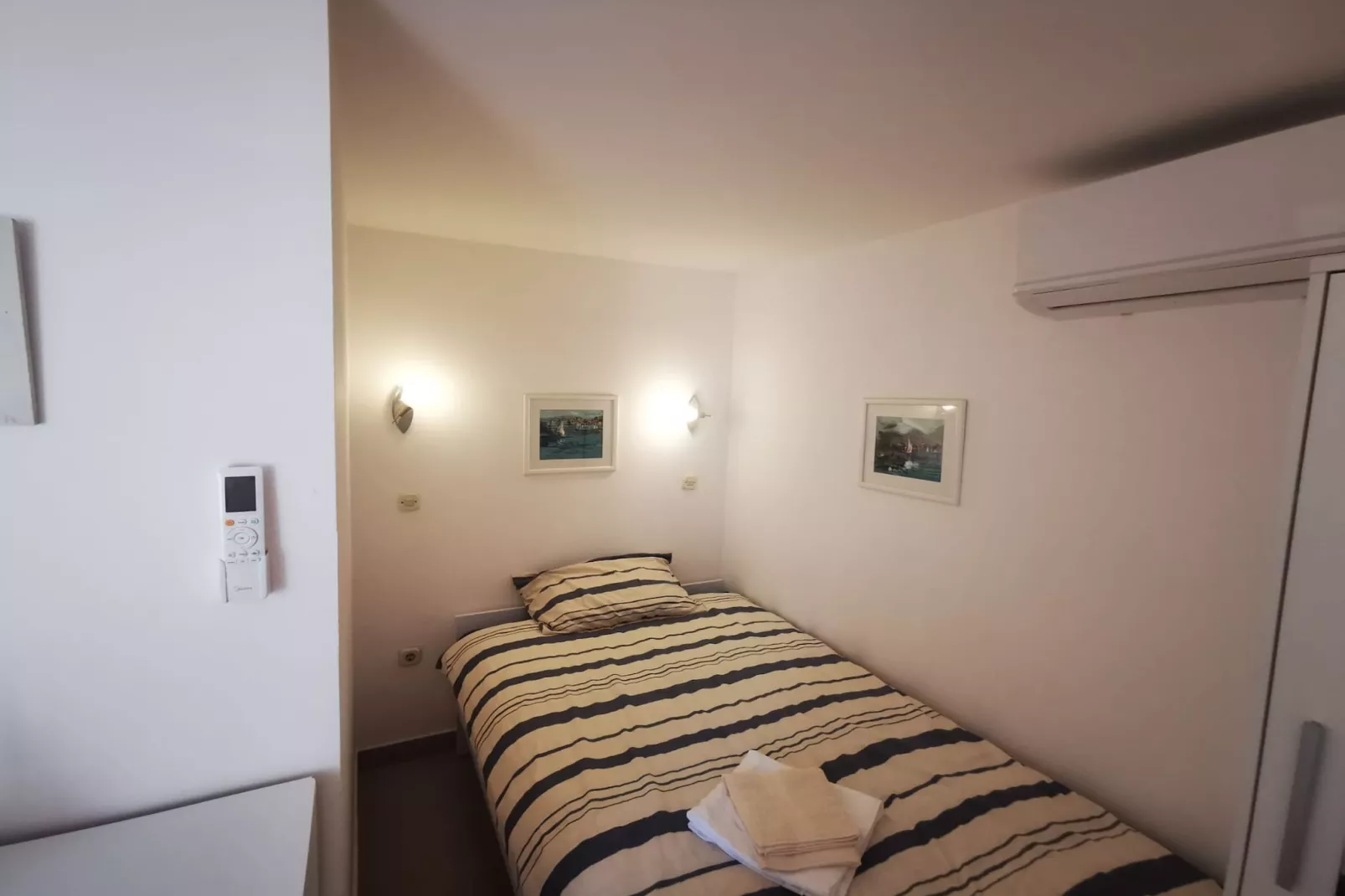 Sea View Holiday Home Umag - Three Bedroom Holiday Home-Bedroom
