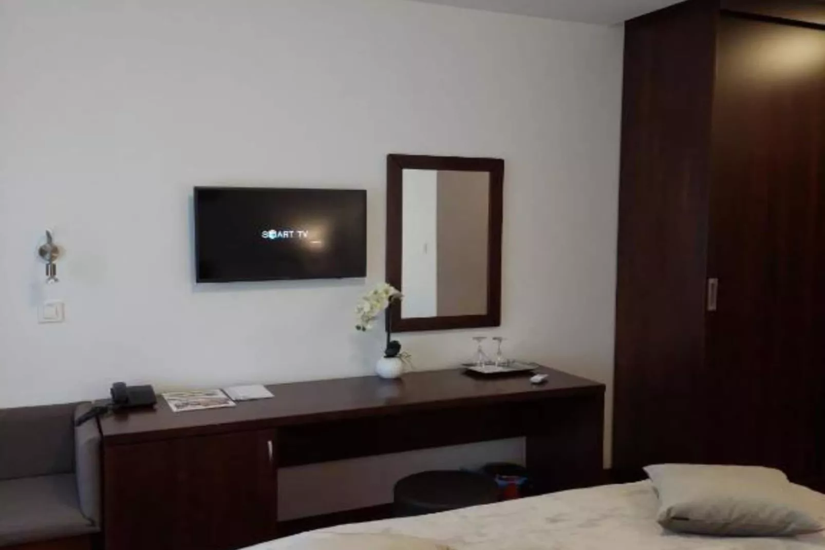Hotel Orion - Triple Room with Mountain View-Schlafzimmer