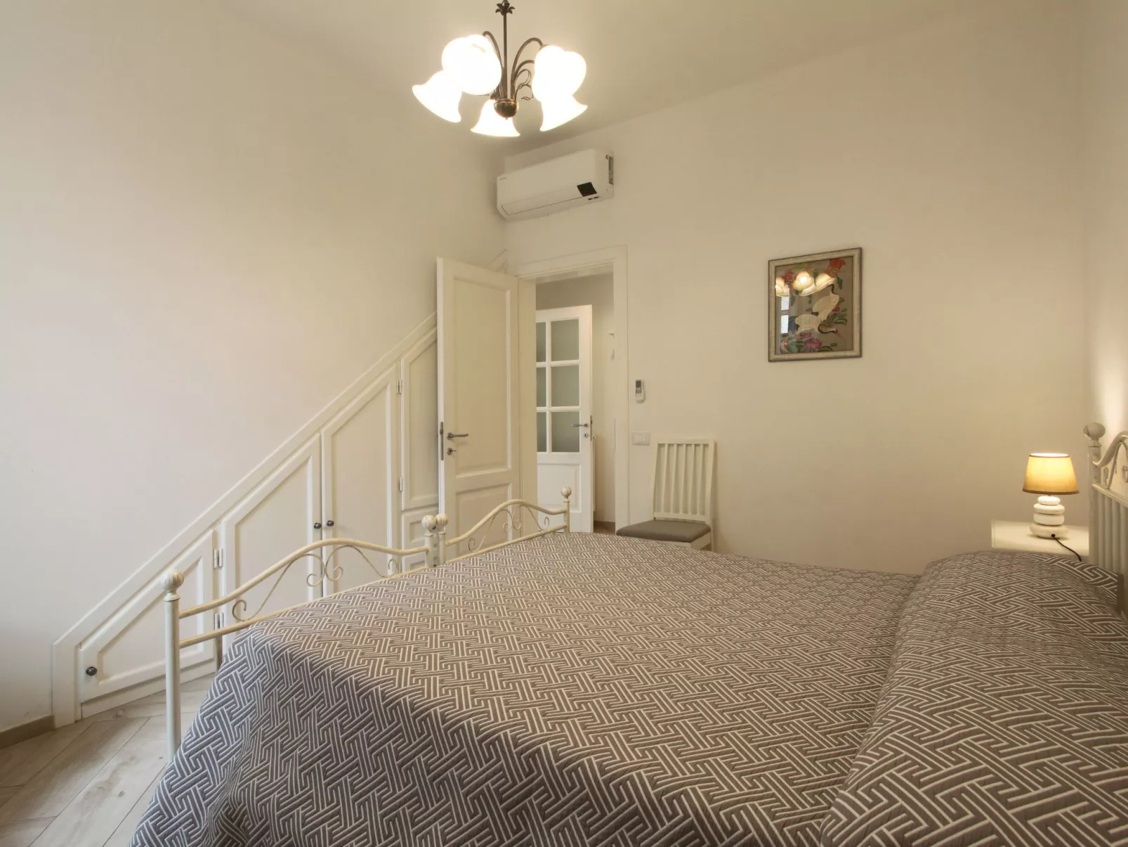 Villa Gabriele-Dedans