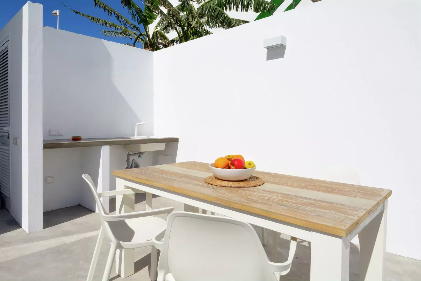 Villa Sunrise-Terrace balcony