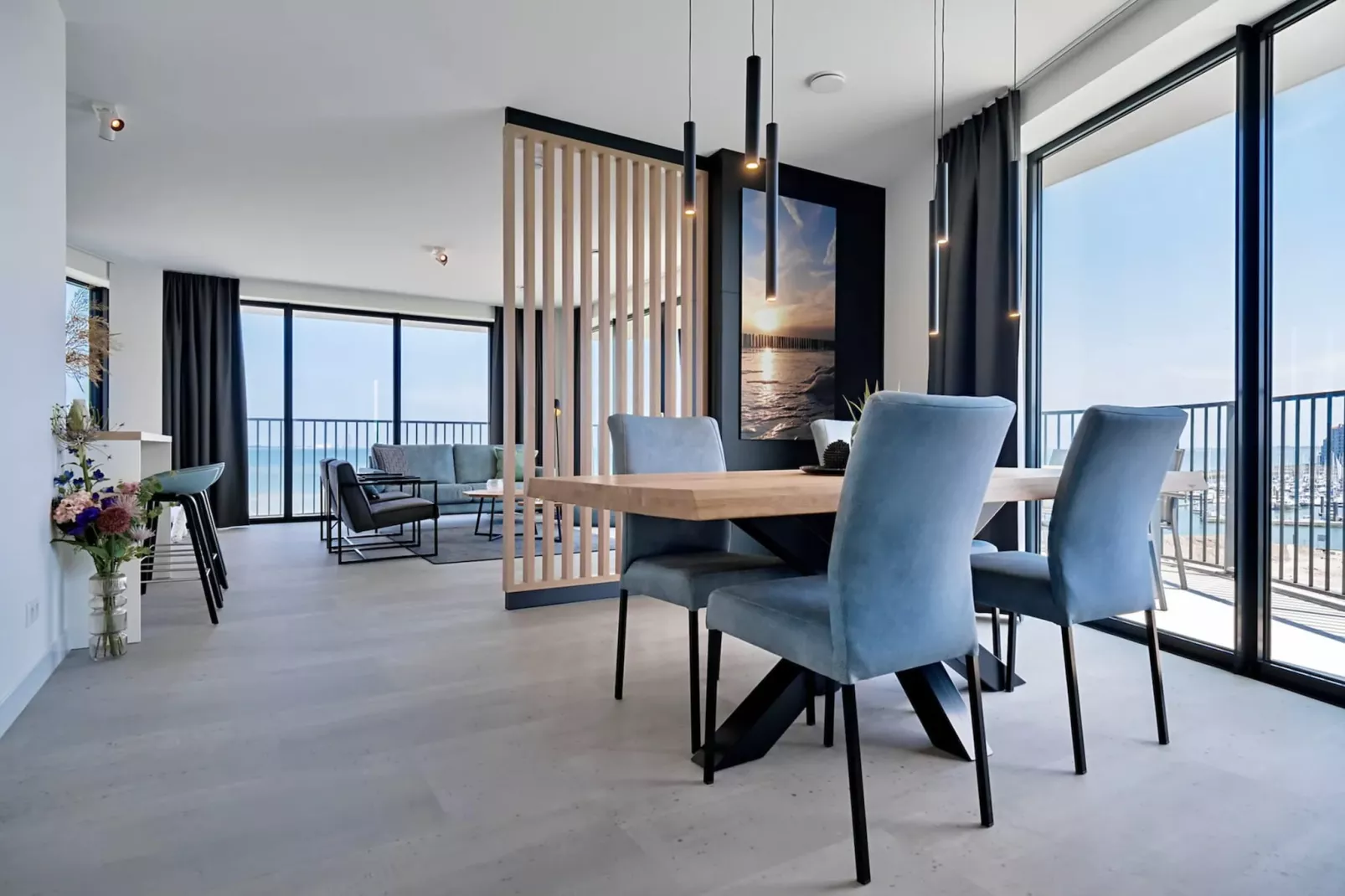 Breskens Apartments & Penthouses 10-Dining room