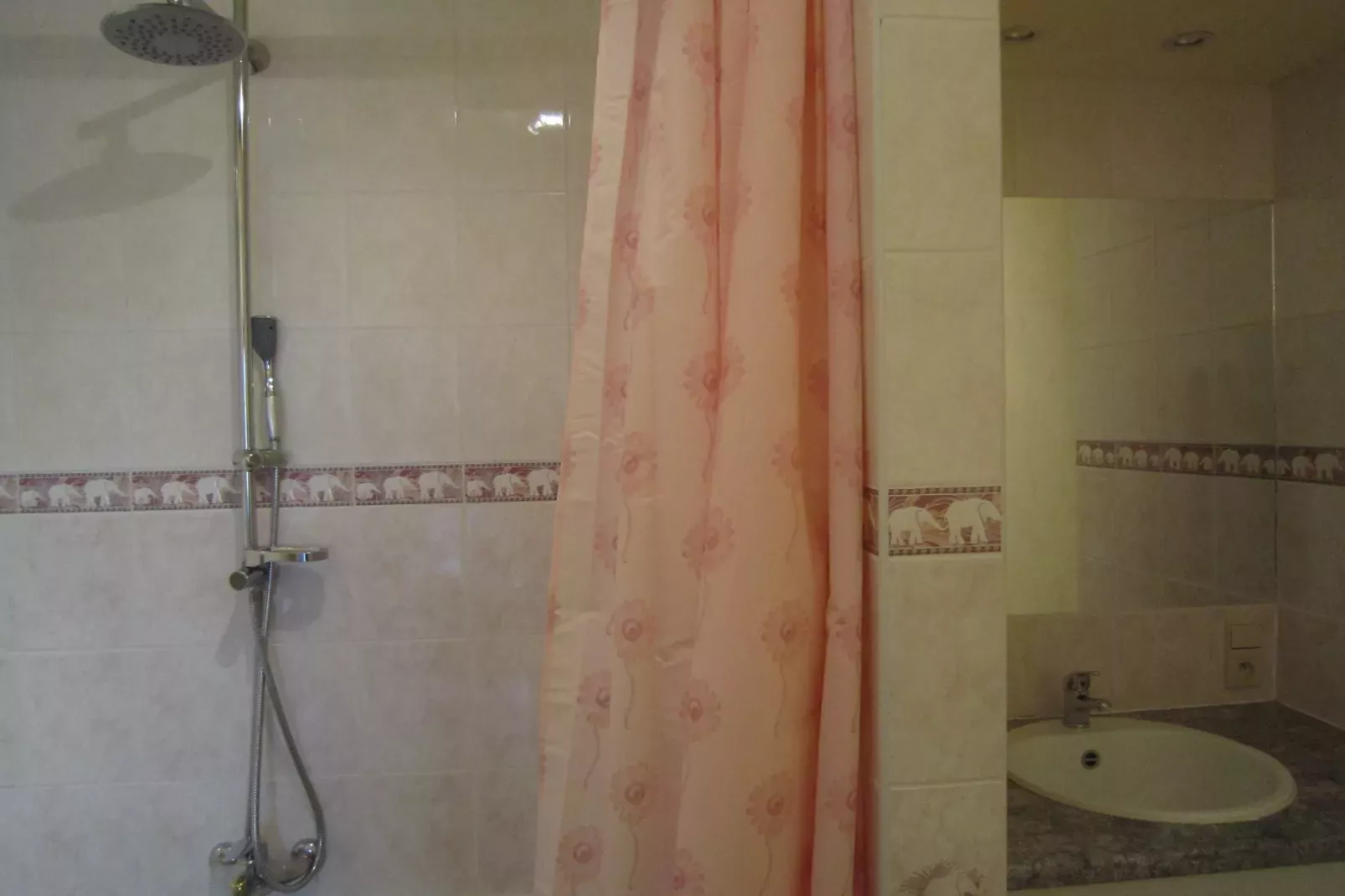 Le Gît'Anne-Bathroom