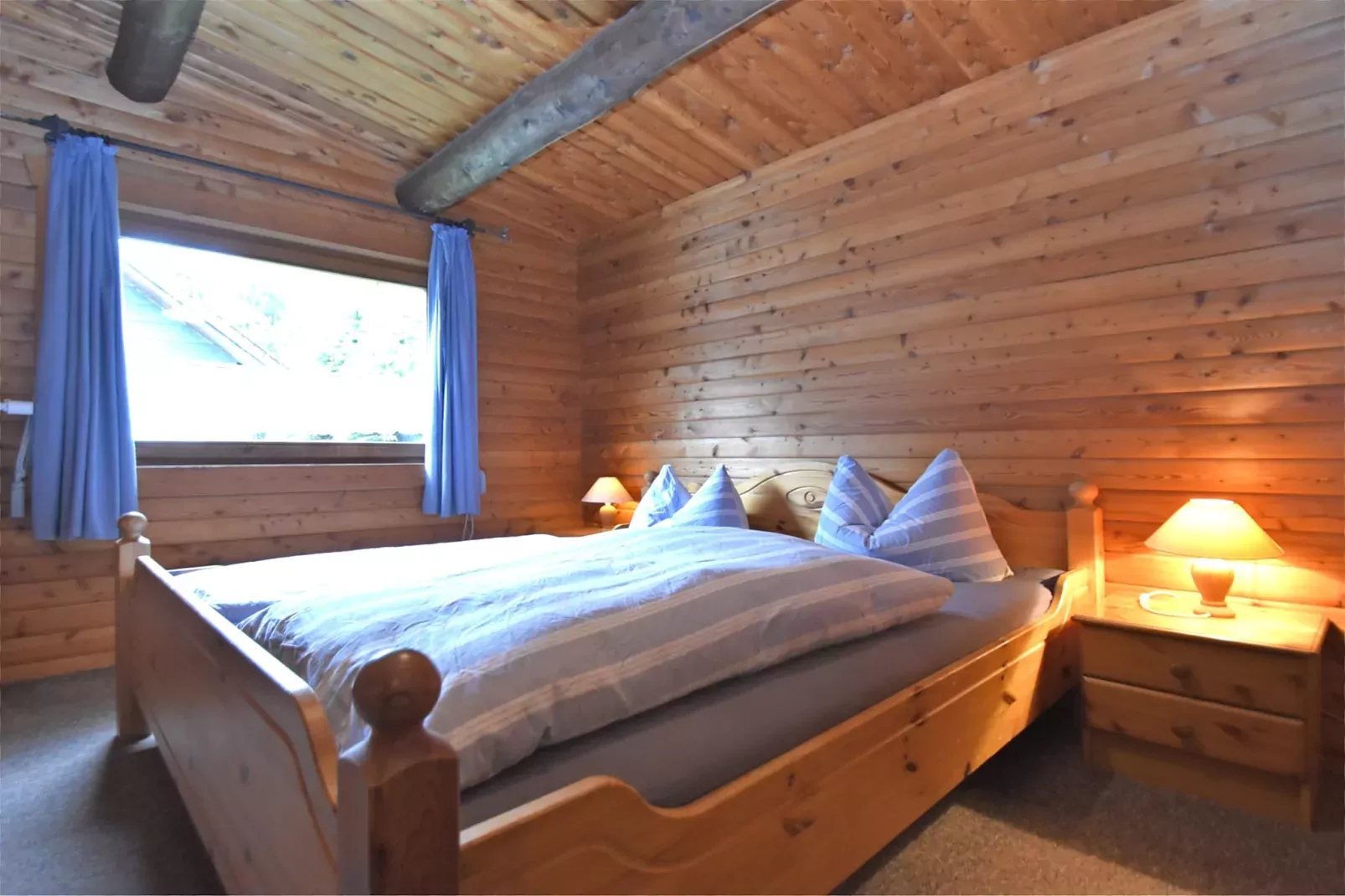 Fuchsbau-Bedroom