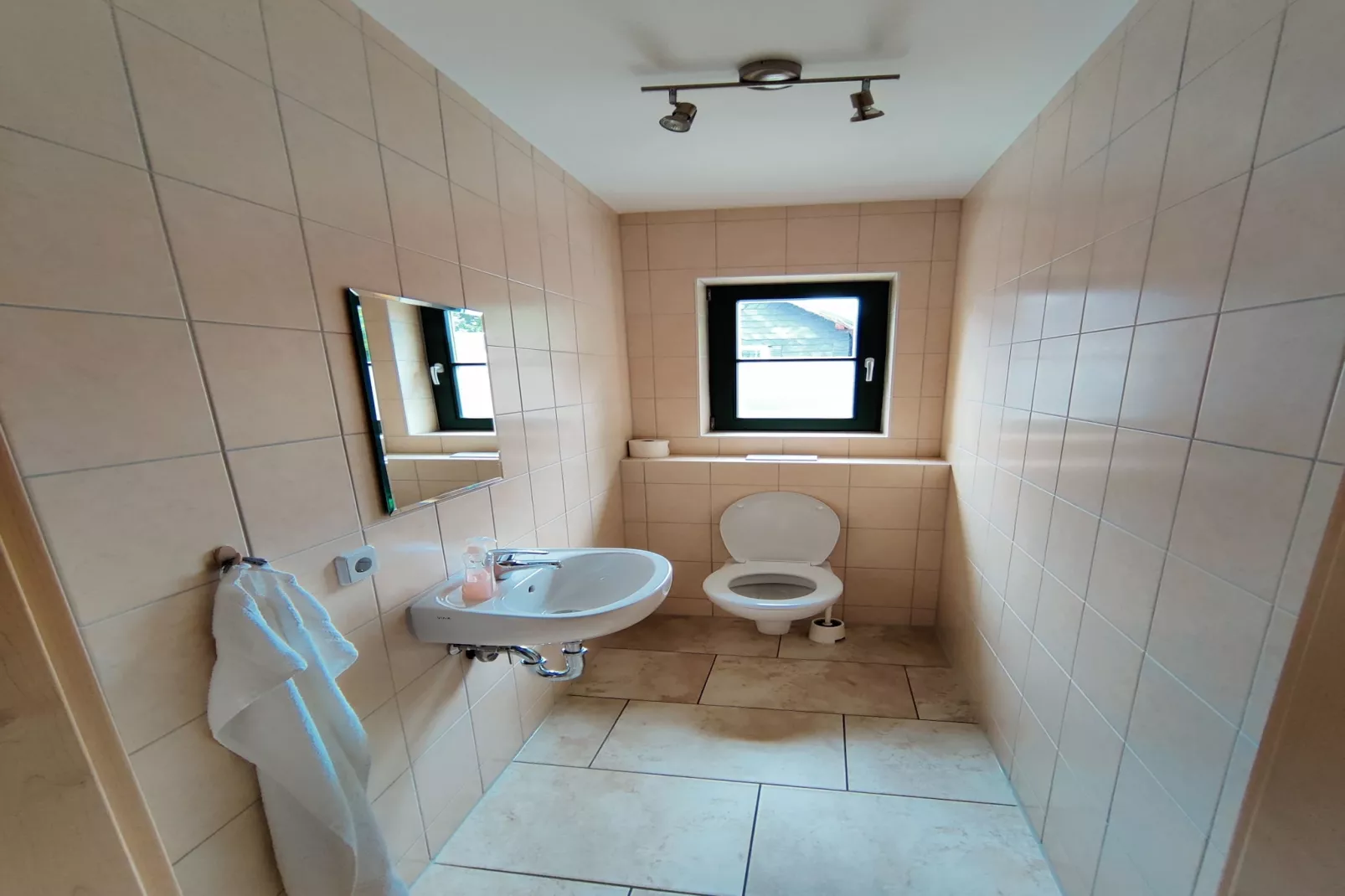 Dreistromstein-Badezimmer