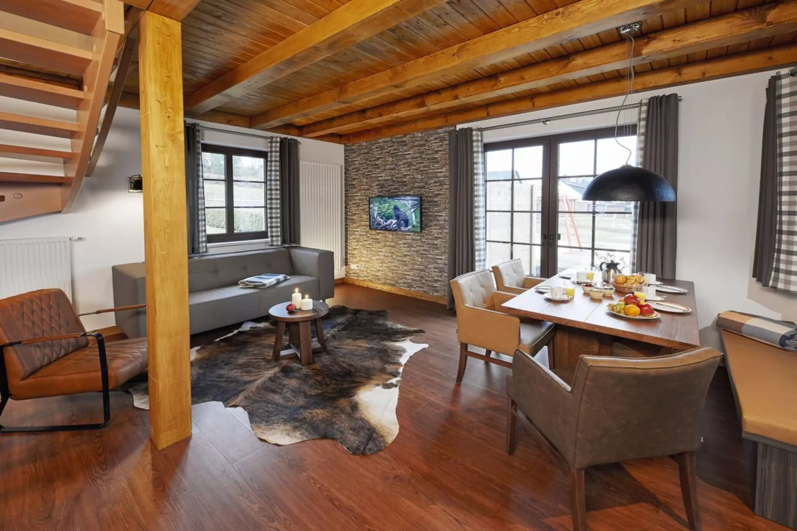 Premiumchalet bis 2 Pers-Esszimmer