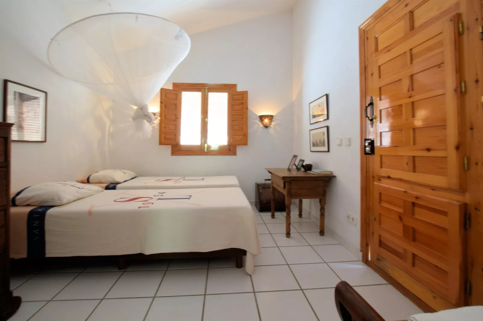 Villa Aurora-Bedroom