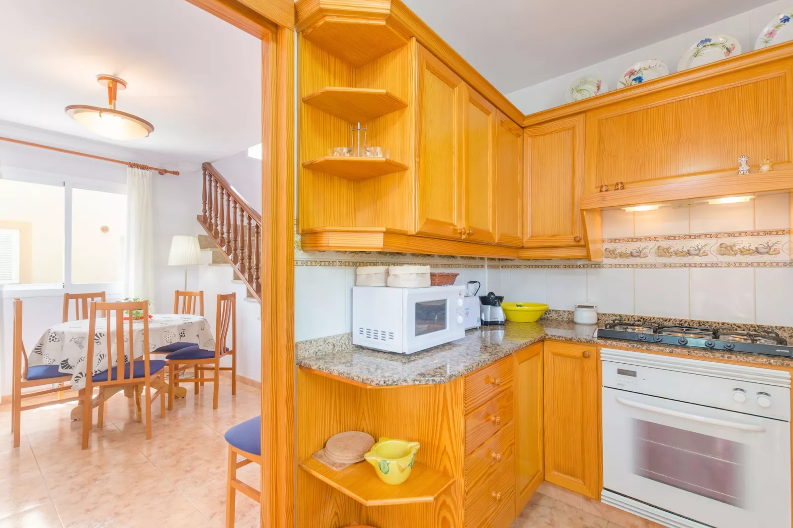Aritja, 5-Kitchen