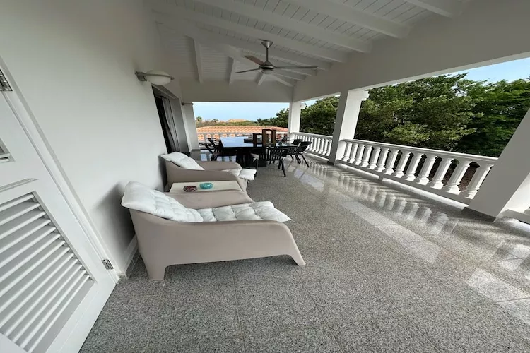 Caribbean Sea Coral Estate 6 pers-Terrace balcony
