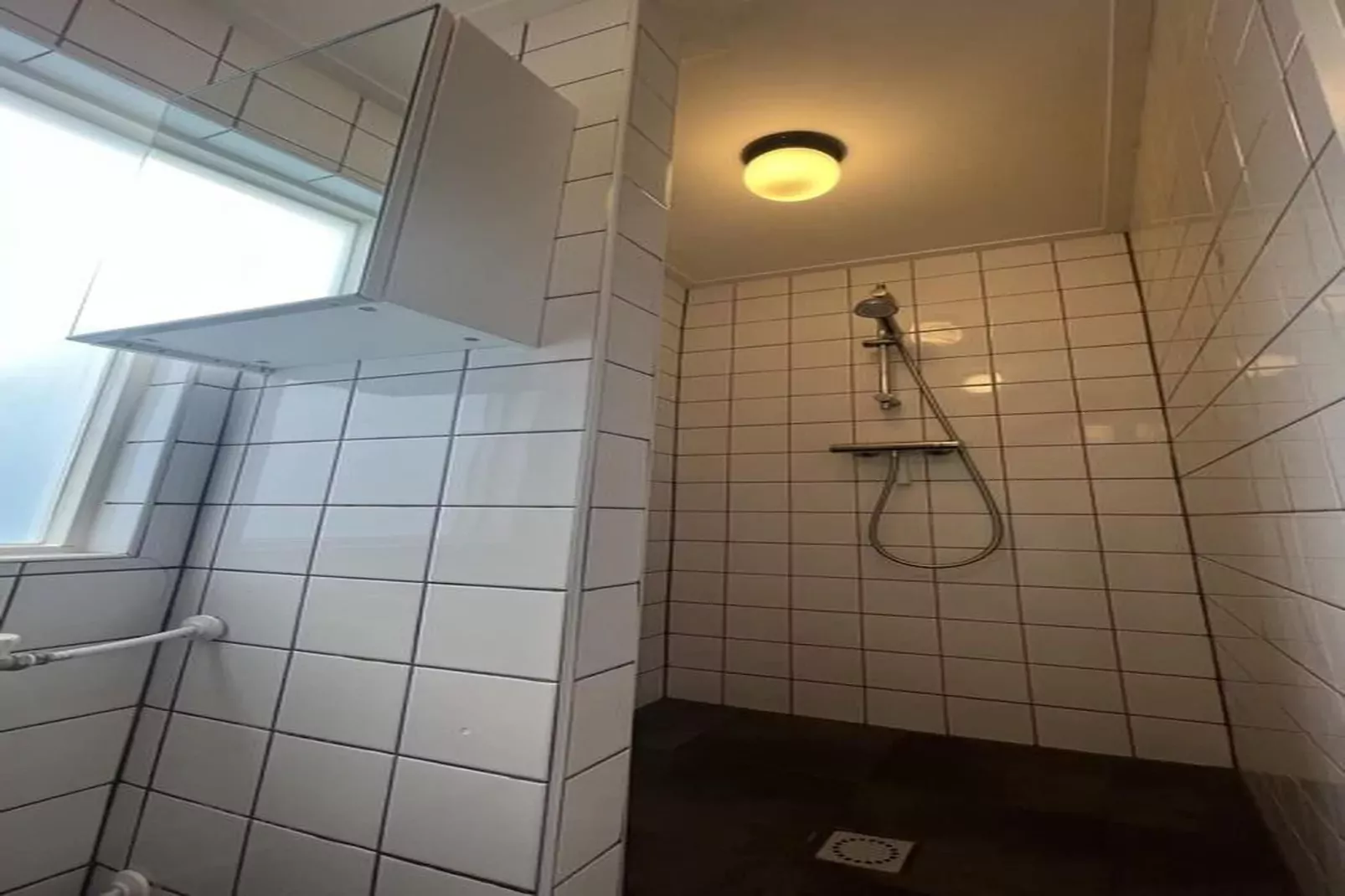 Vakantiewoning Juttepeer-Bathroom