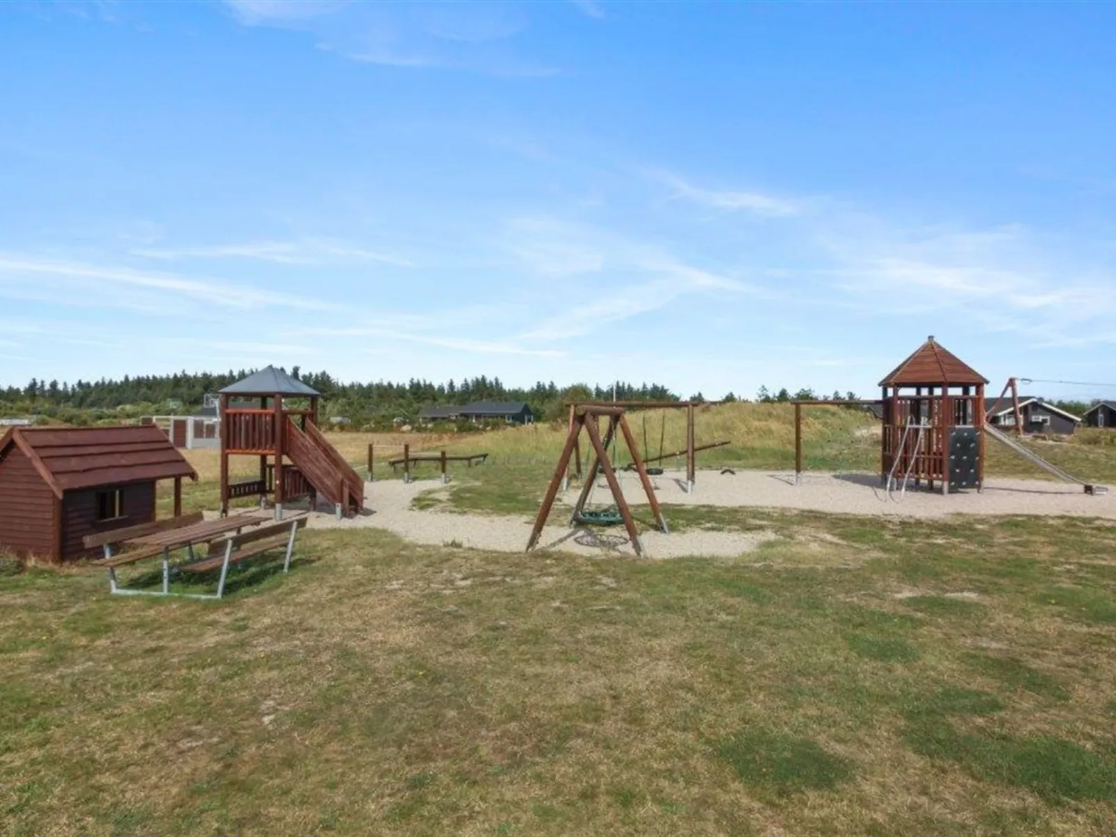 "Ullvi" - 3.8km from the sea-Inside