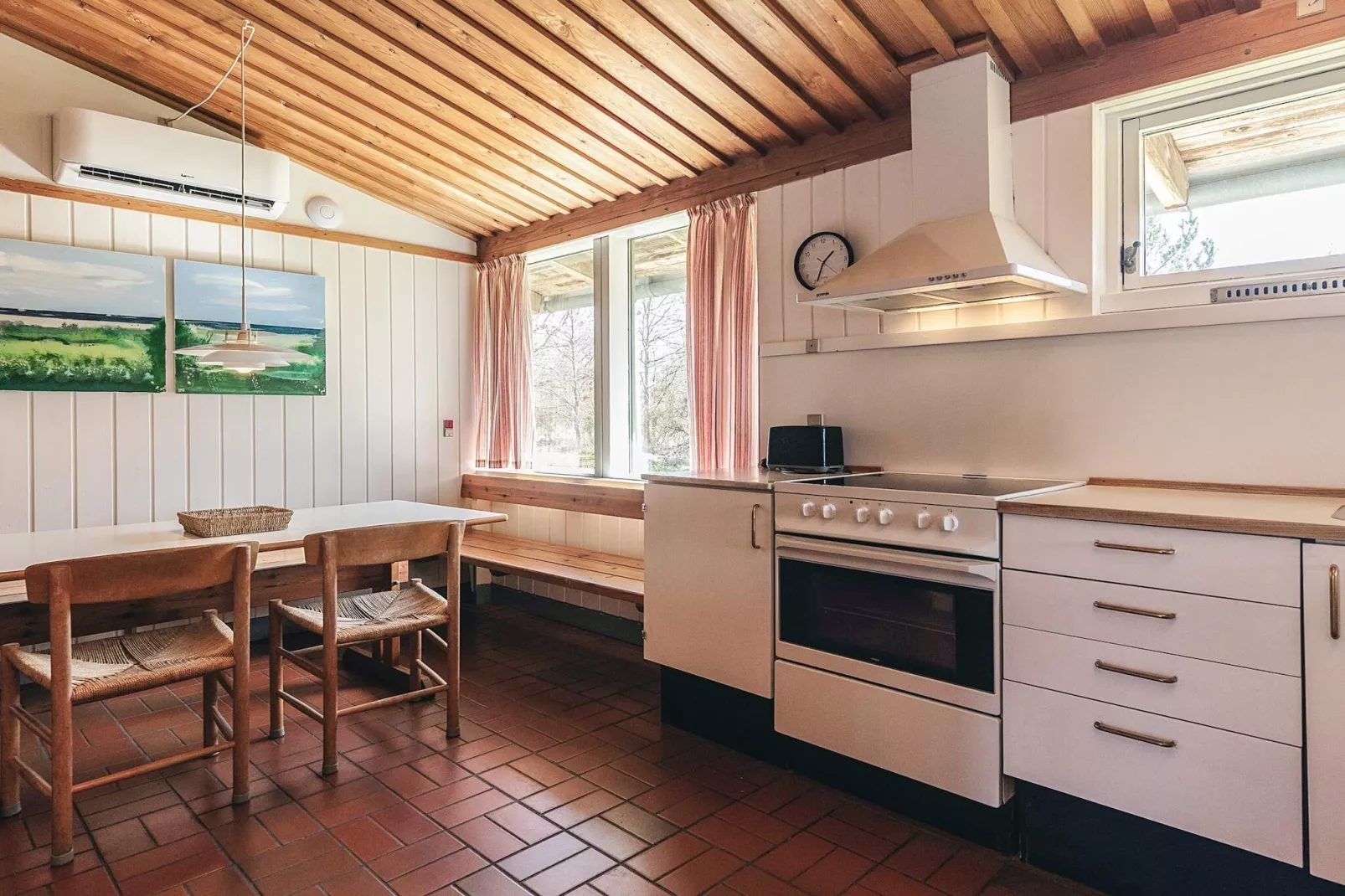 3 room,w/seaview,Premium-Indoor