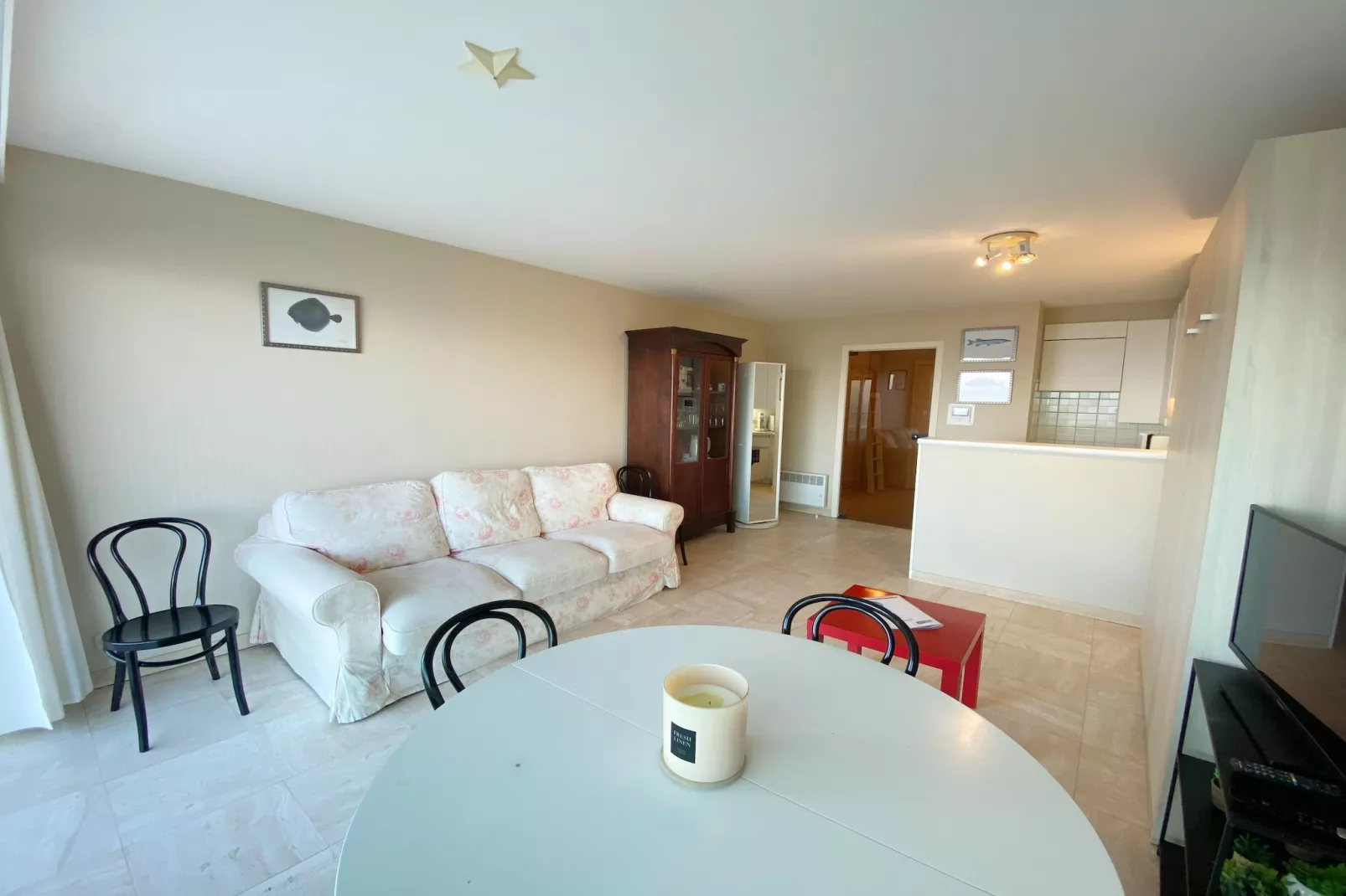 SEAWIND 502-Living room